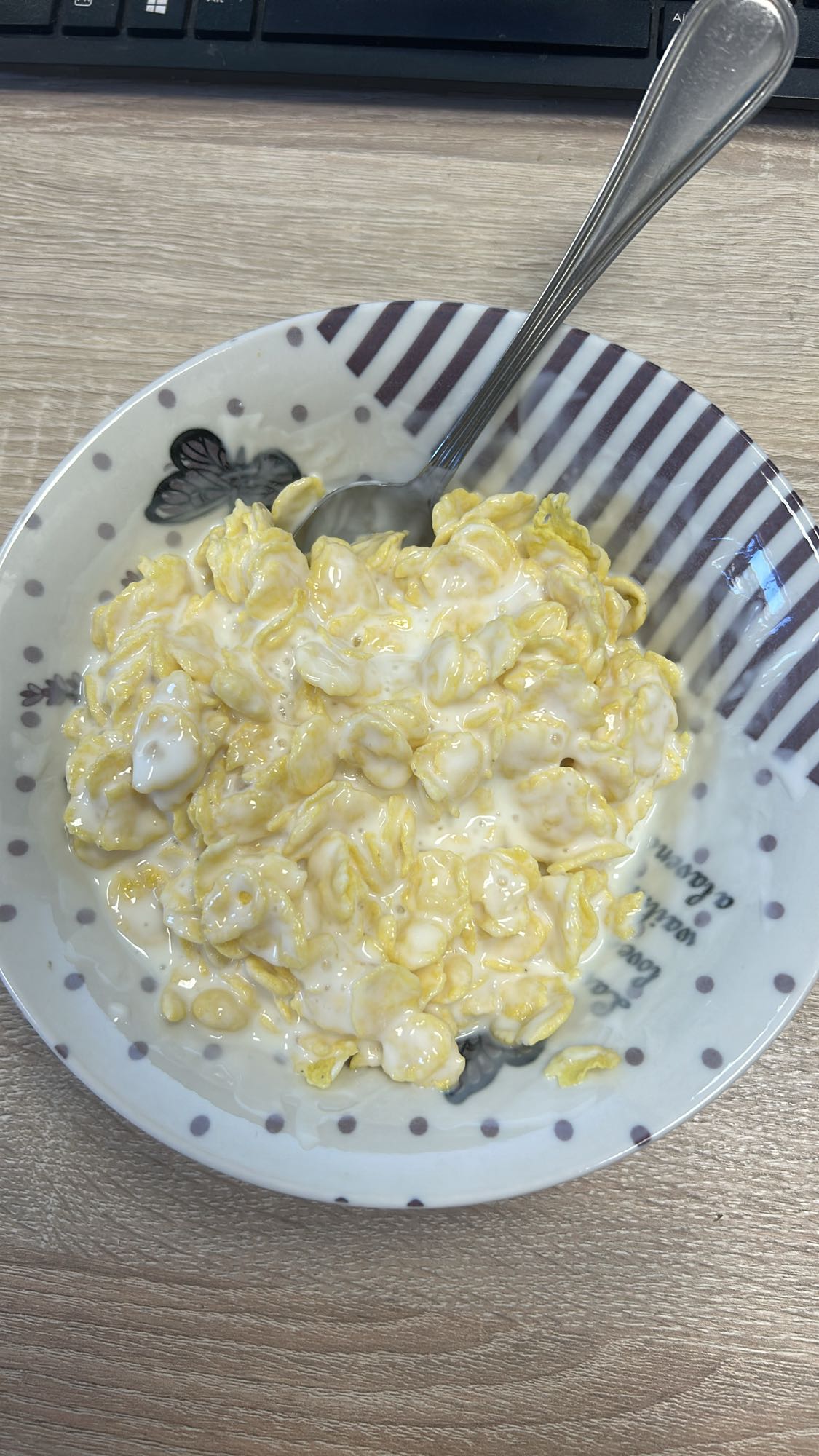 Fulgi de porumb cu lapte