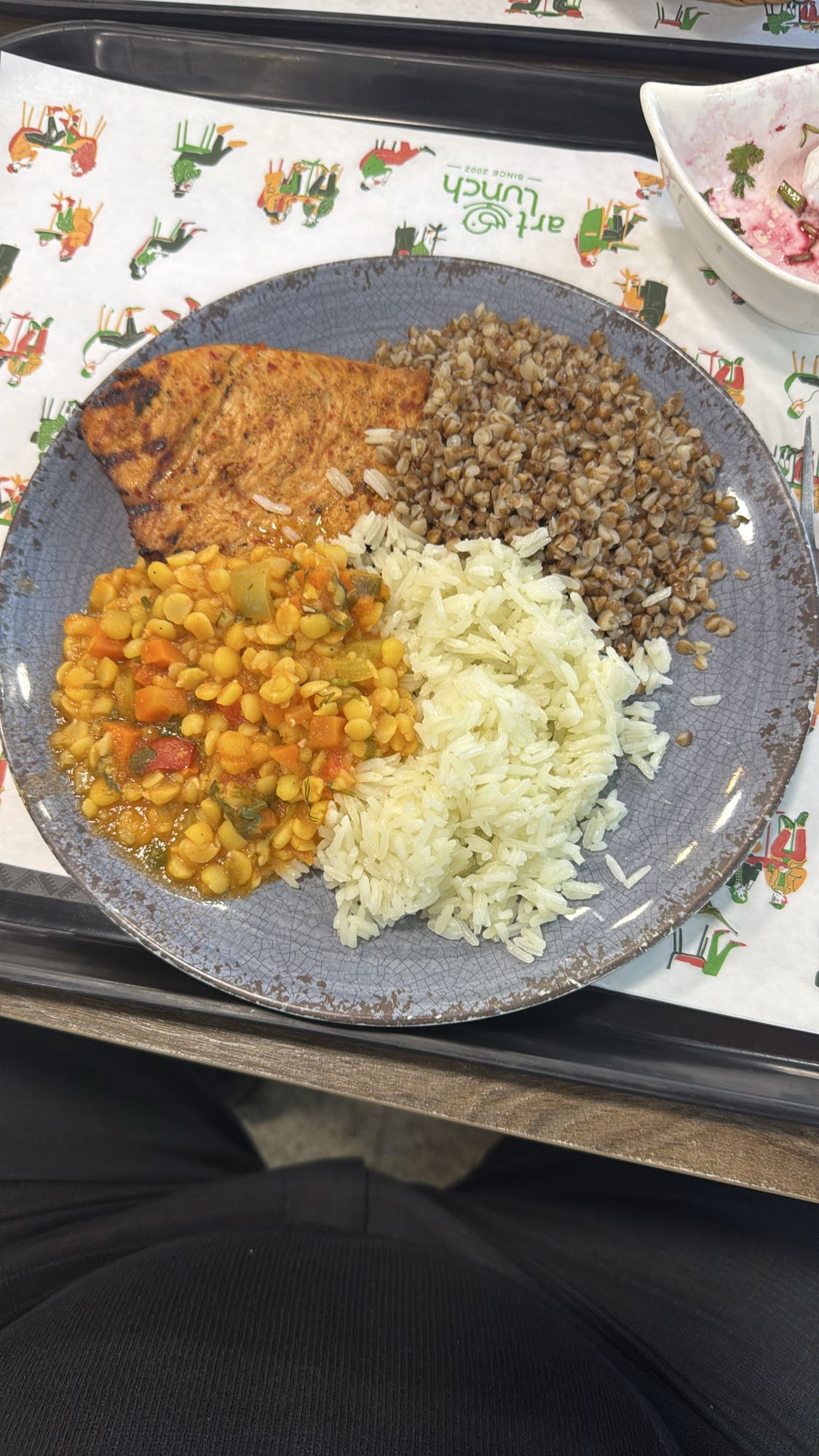 Лосось с рисом и гречкой