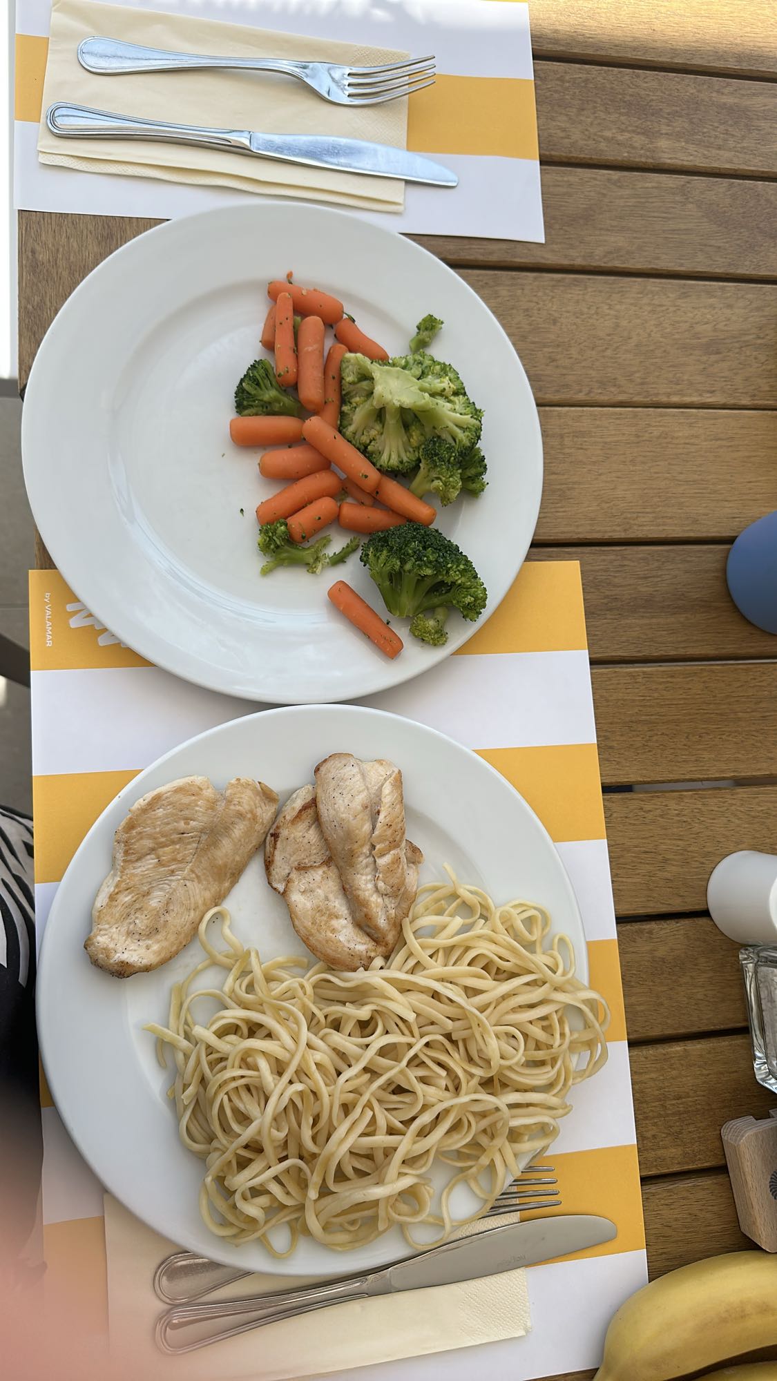 pollo con pasta y verduras