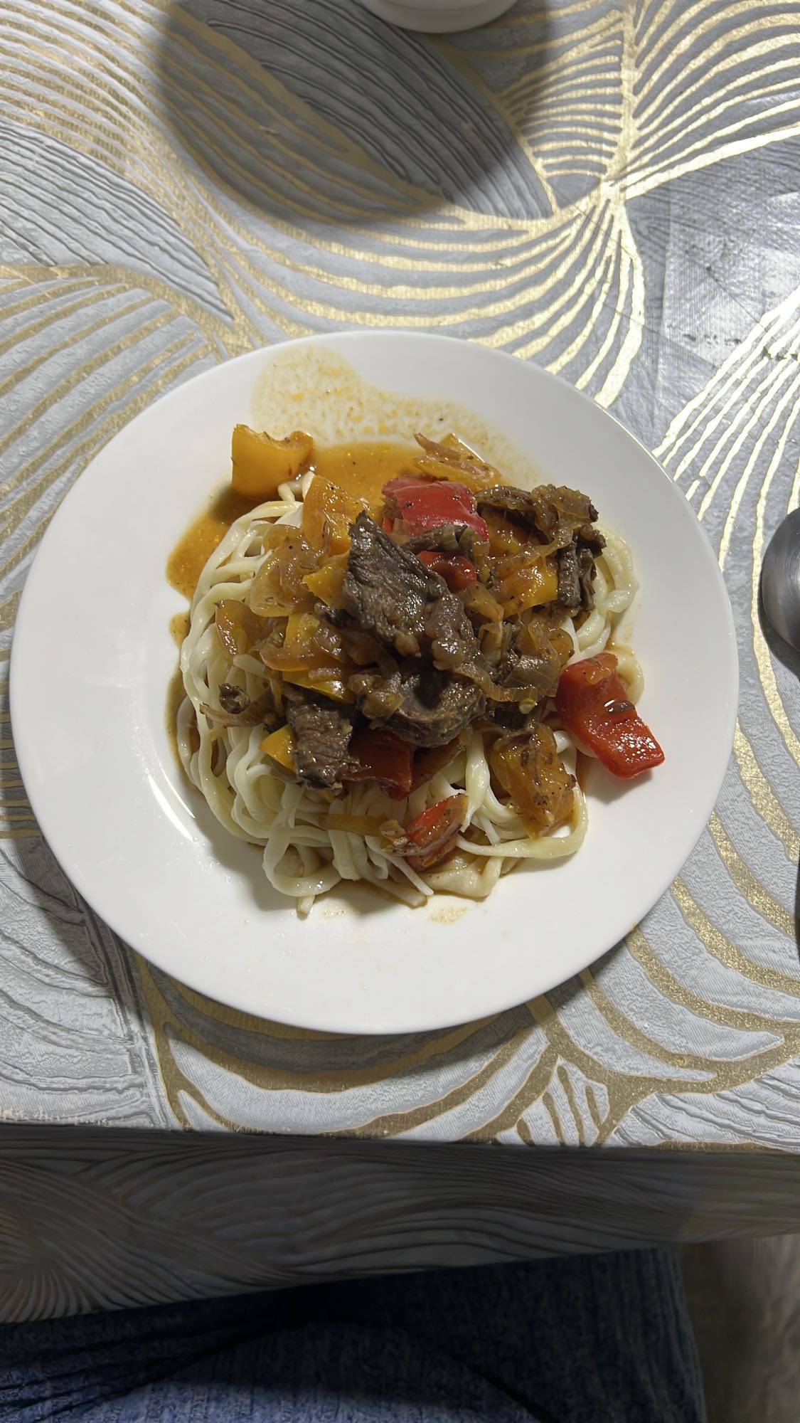 Лапша с говядиной