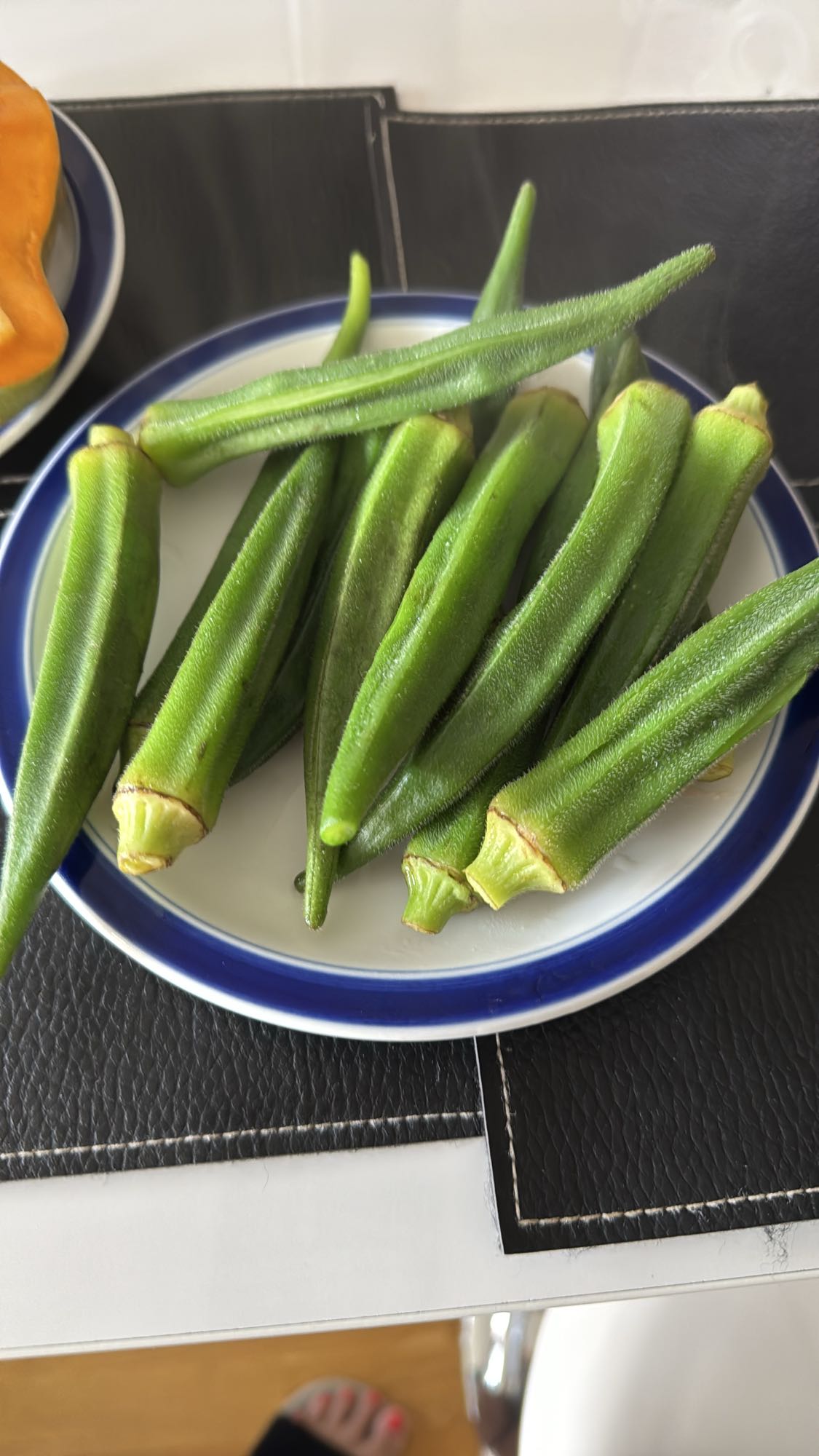 Rå okra