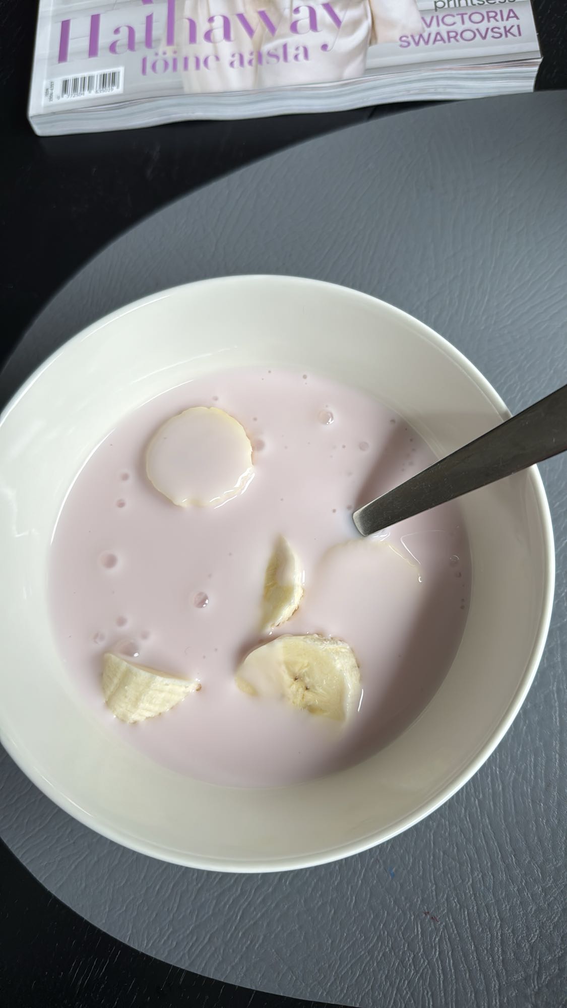 Strawberry Yogurt Bowl