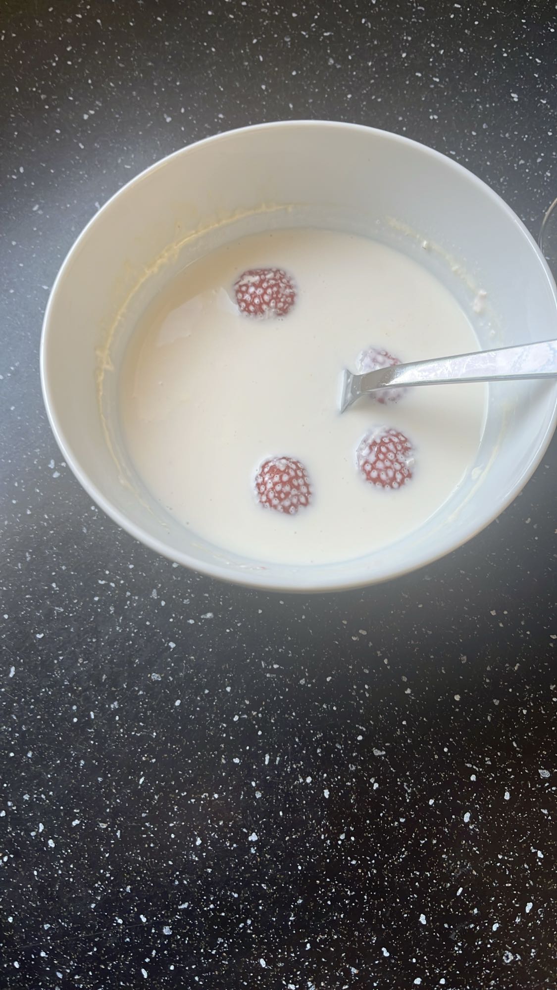 Yoghurt med hallon