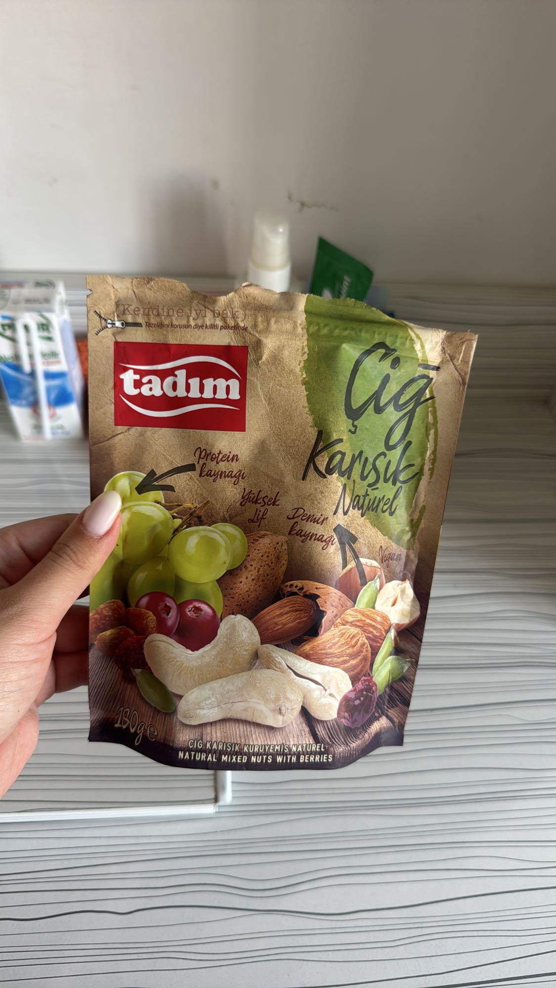 Çiğ karışık kuruyemiş