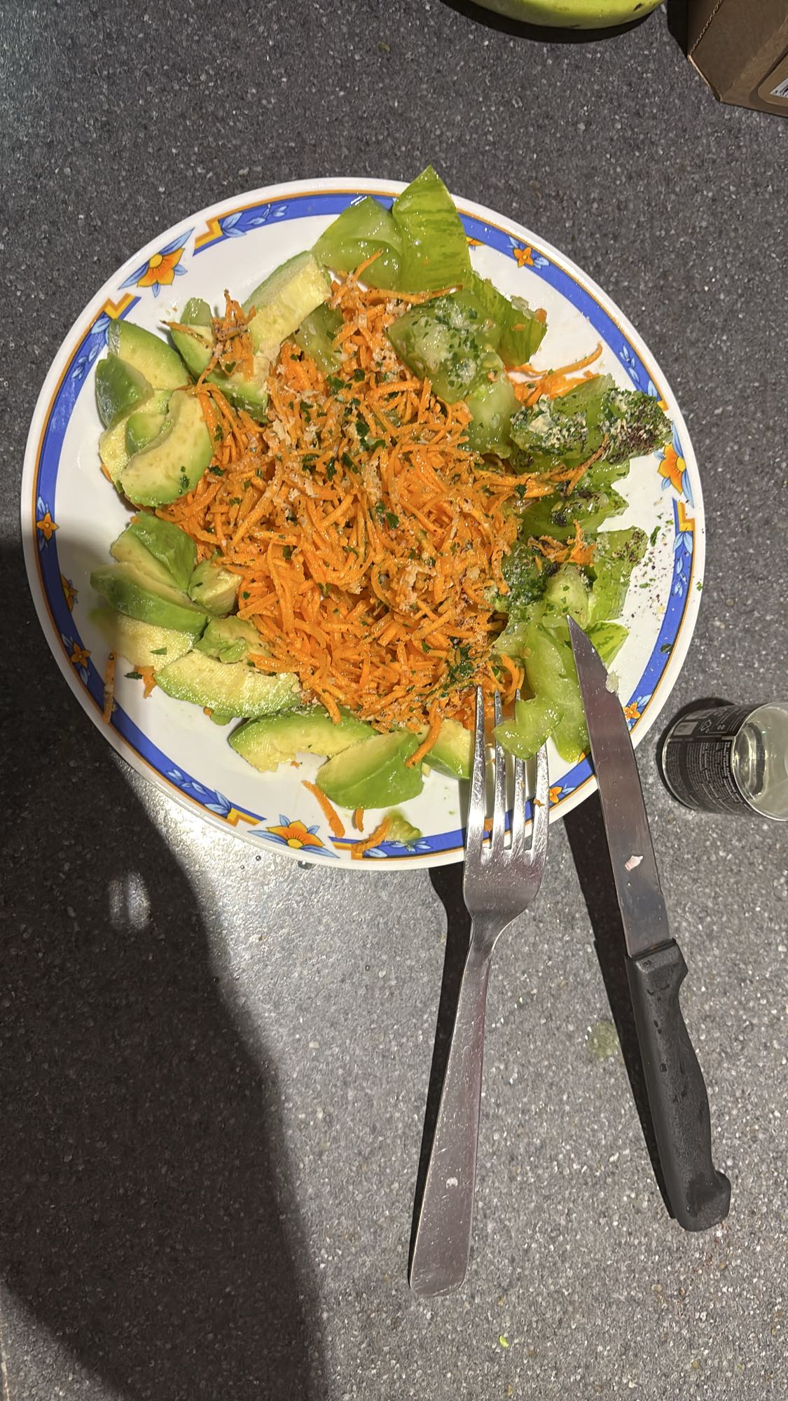 Salade avocat carotte