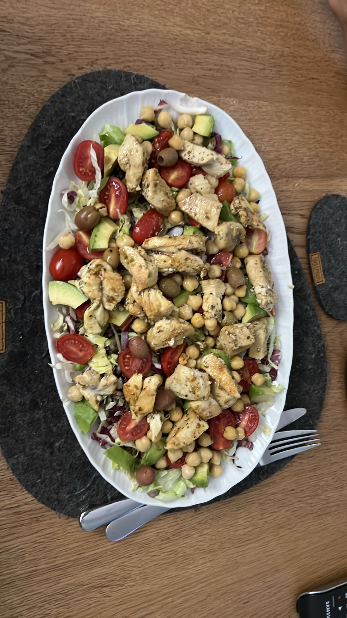 Insalata pollo e ceci