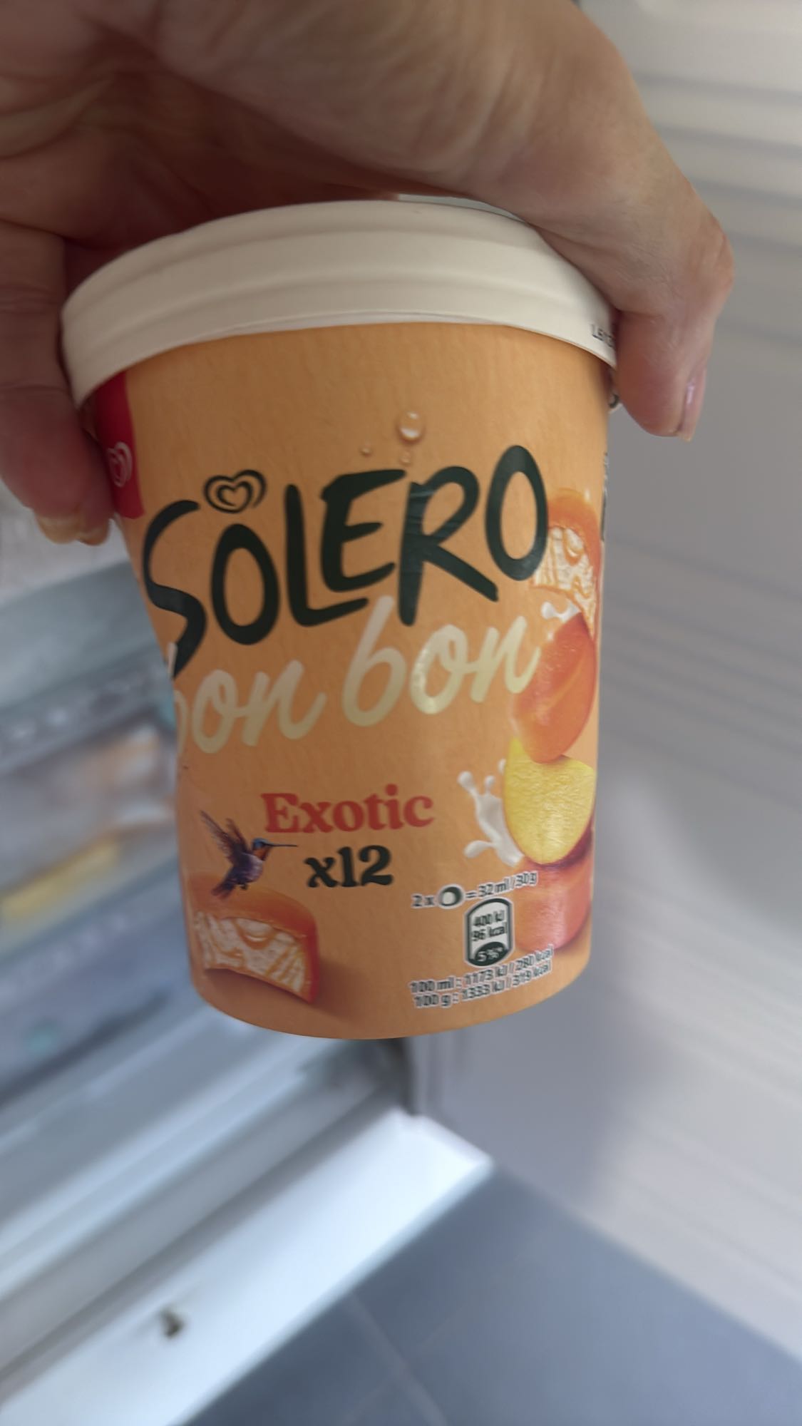 Exotische ijsbonbon
