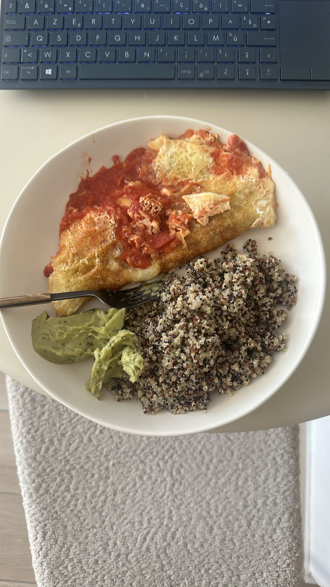 Omelette quinoa avocat