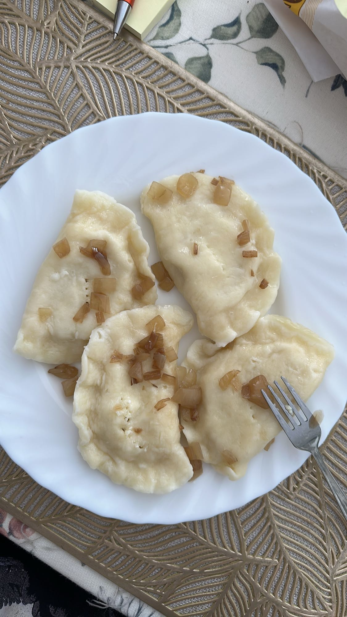 Pierogi z cebulą