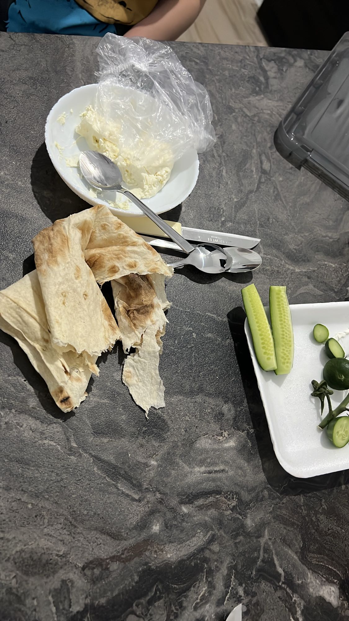 լավաշ պանիր վարունգ