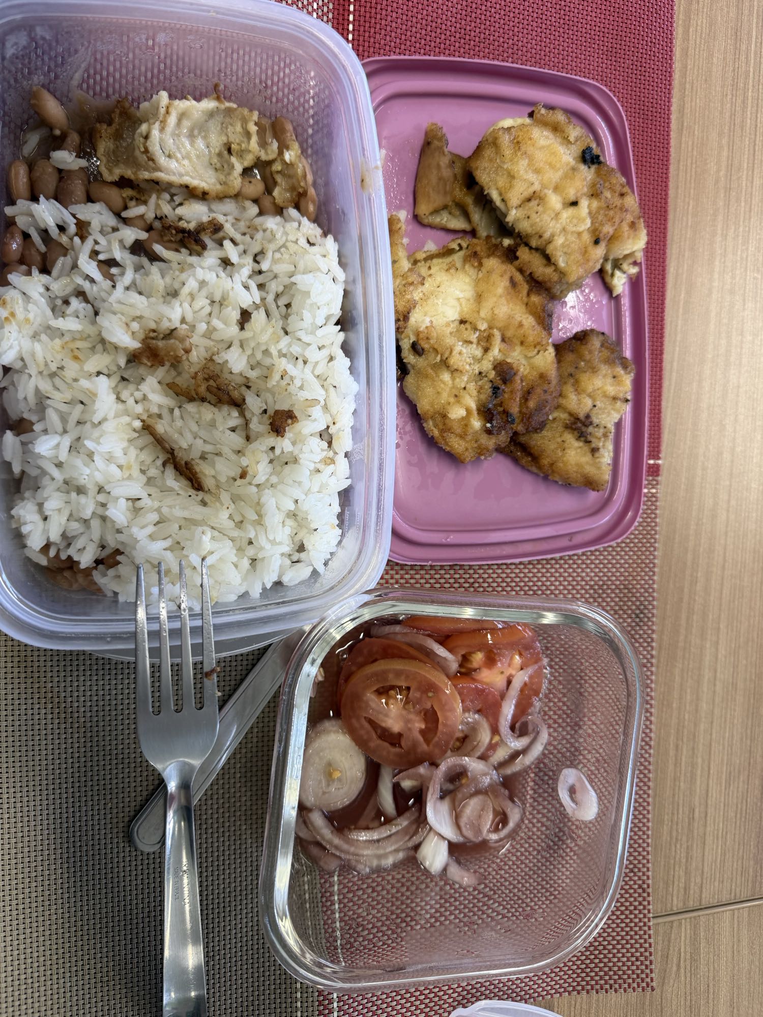 Arroz feijão e frango