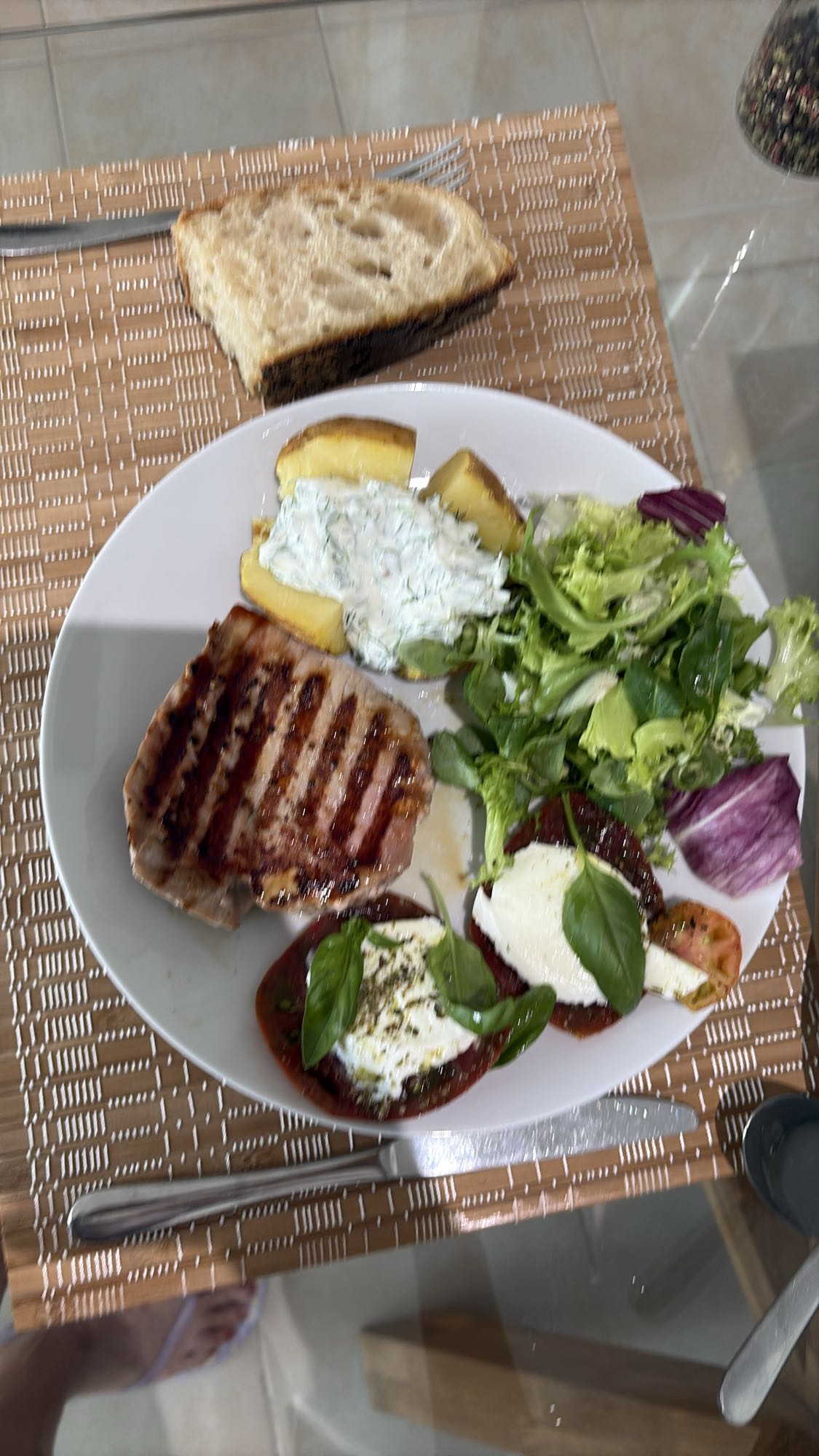 Grilled Tuna Plate
