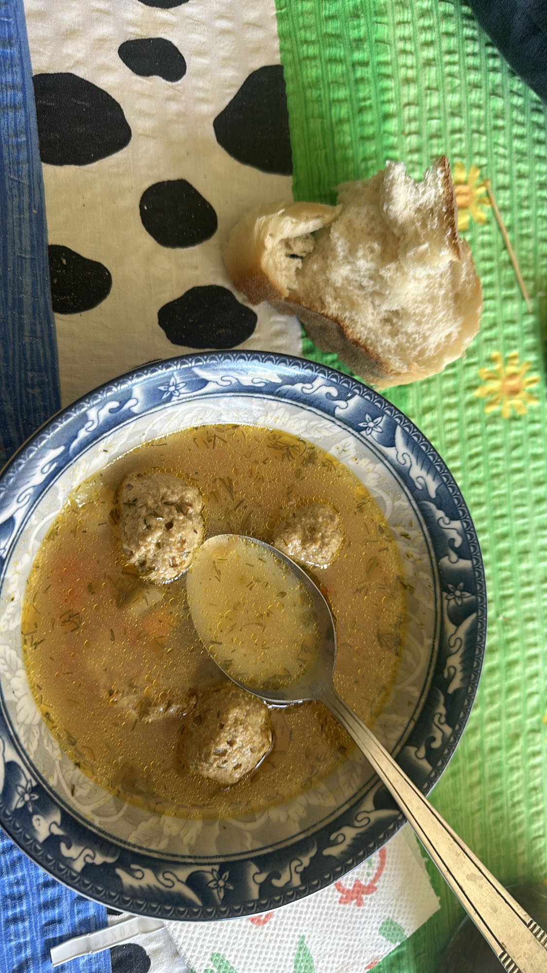 Meatball Soup with Bread