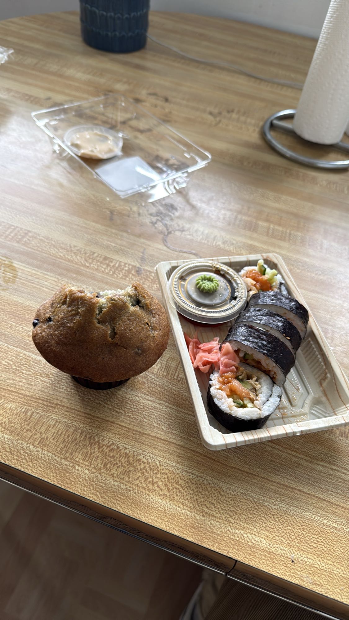 Sushi maki et muffin