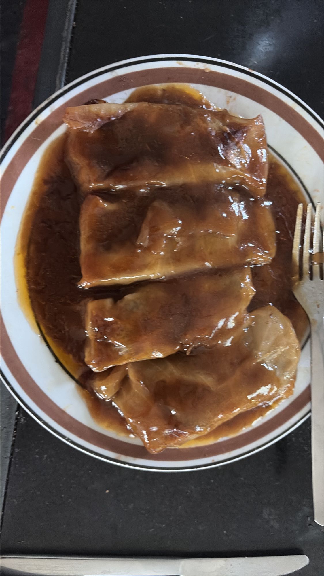 Kåldolmar i sås