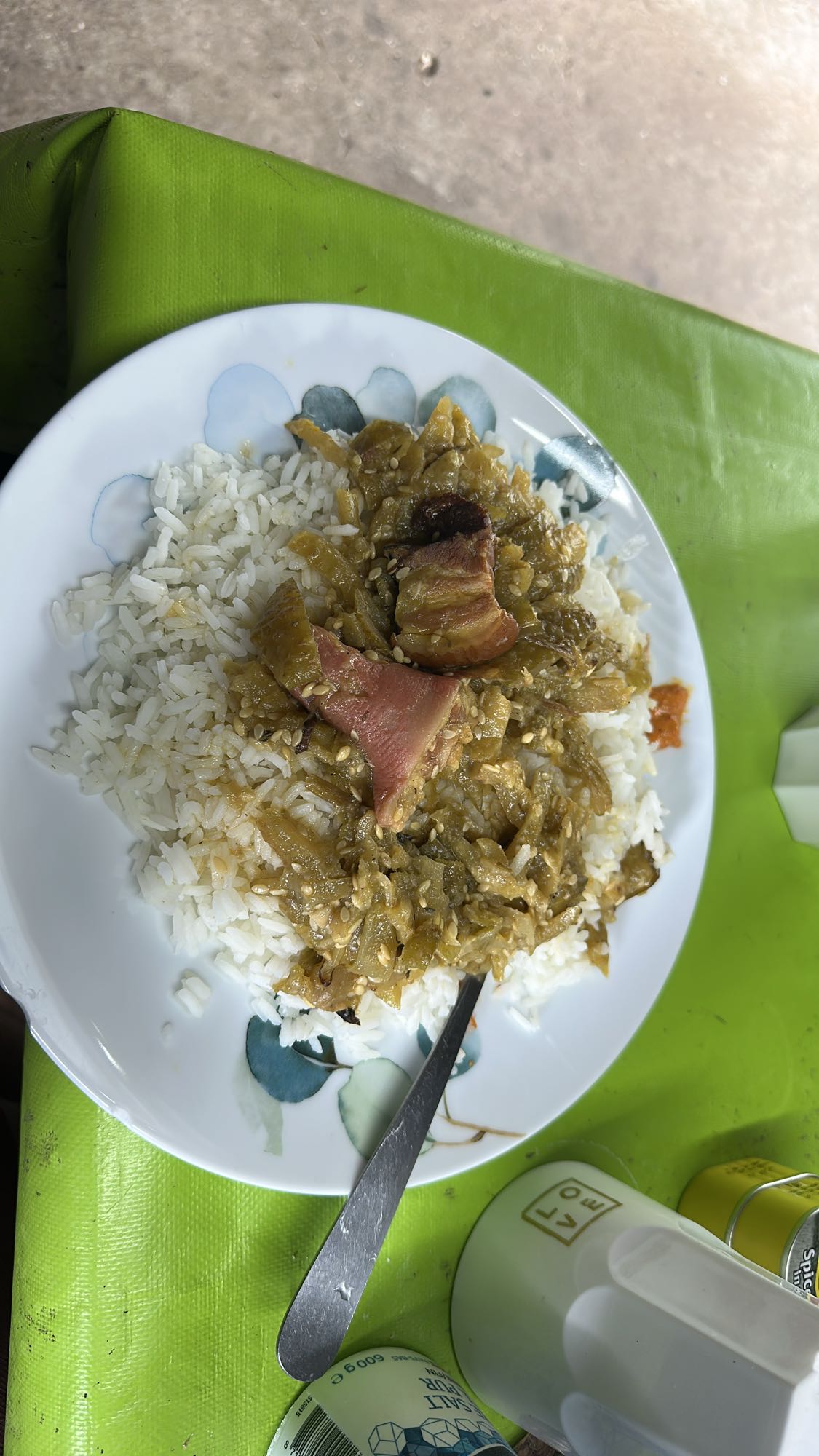 Riz aux légumes et porc