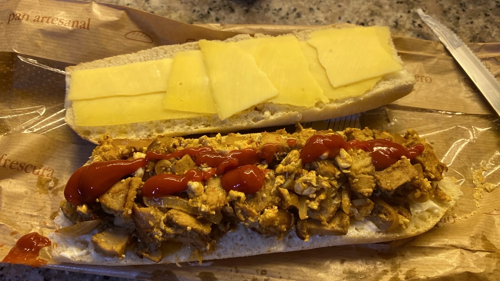 bocadillo de pollo y queso