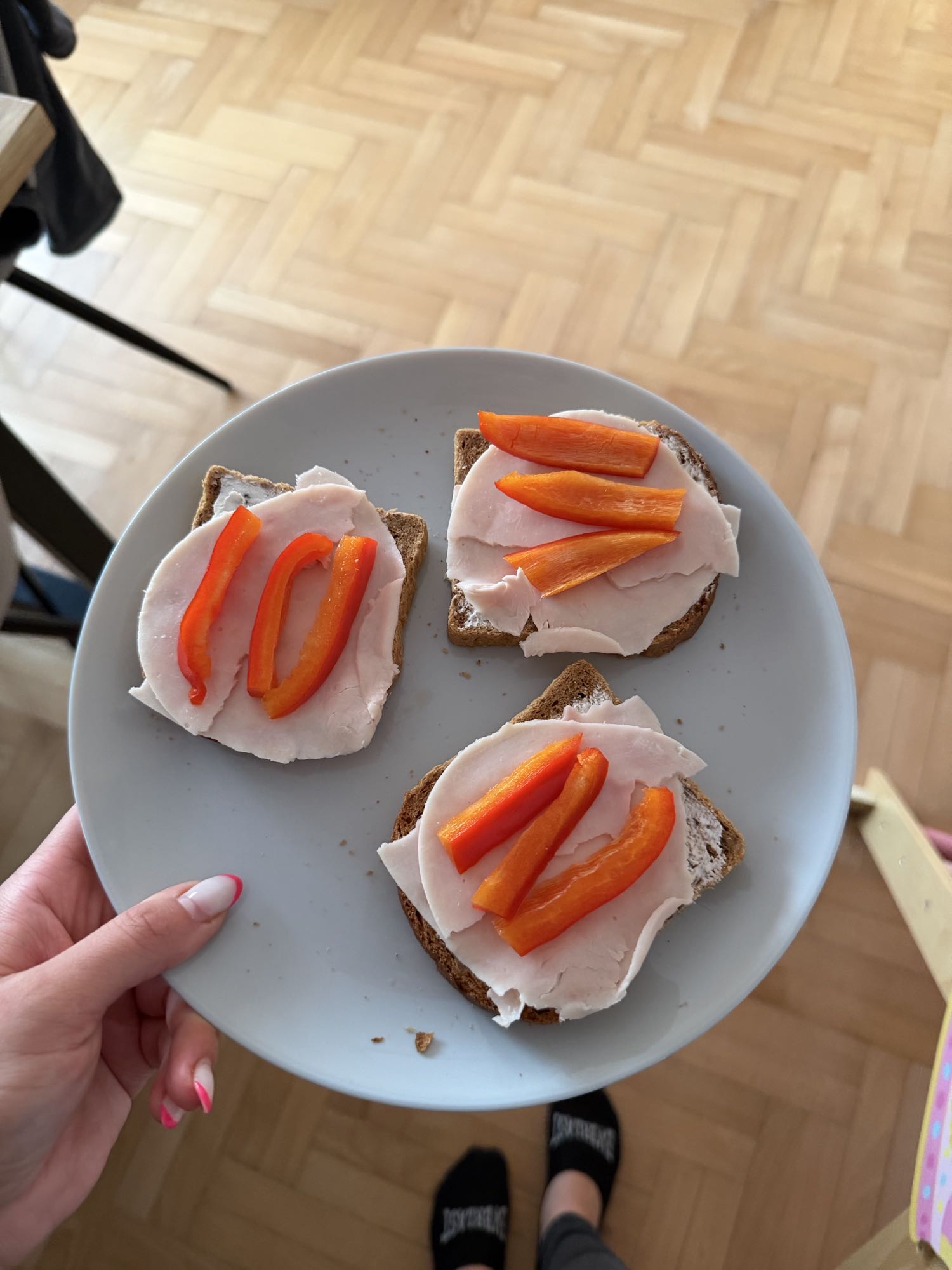 Kanapki z szynką i papryką