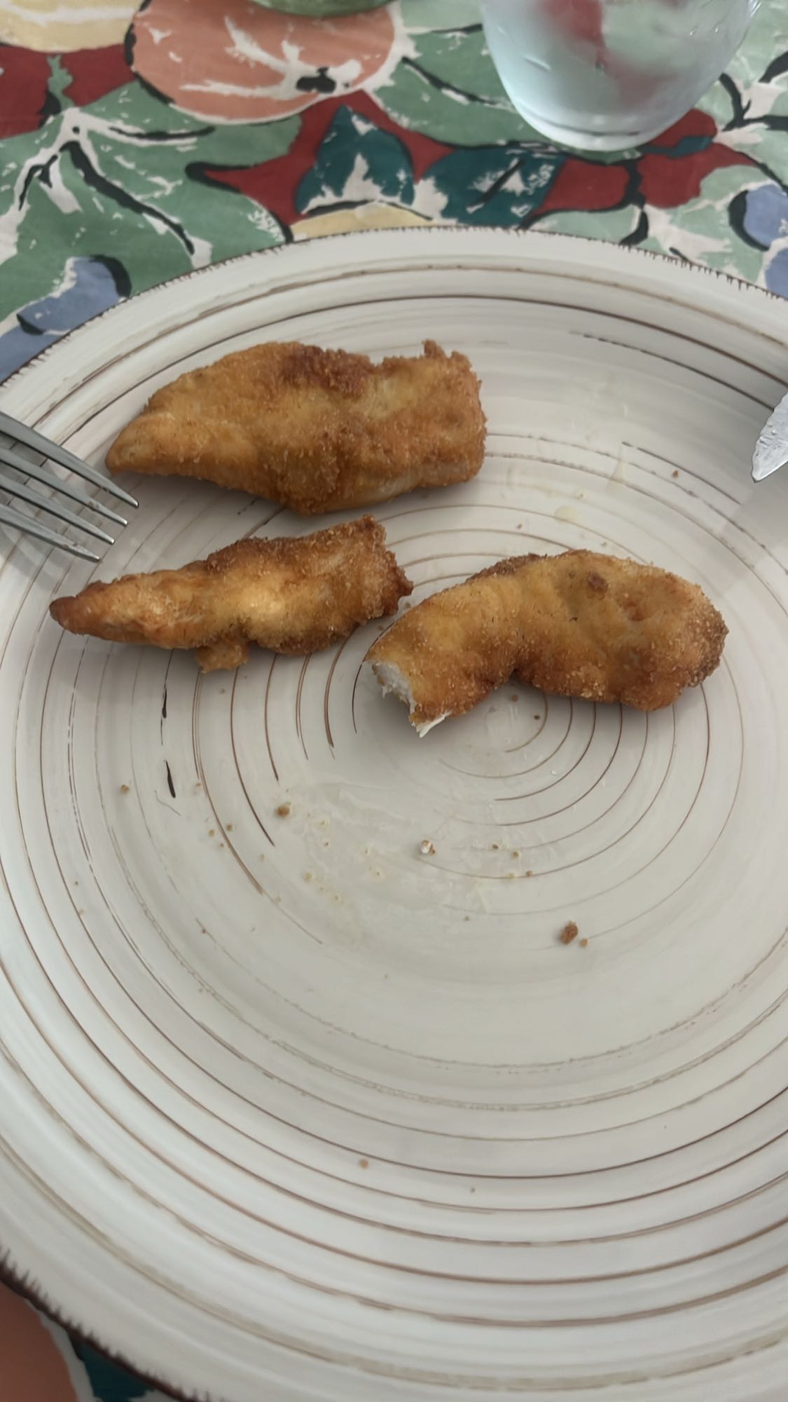 pollo empanado frito