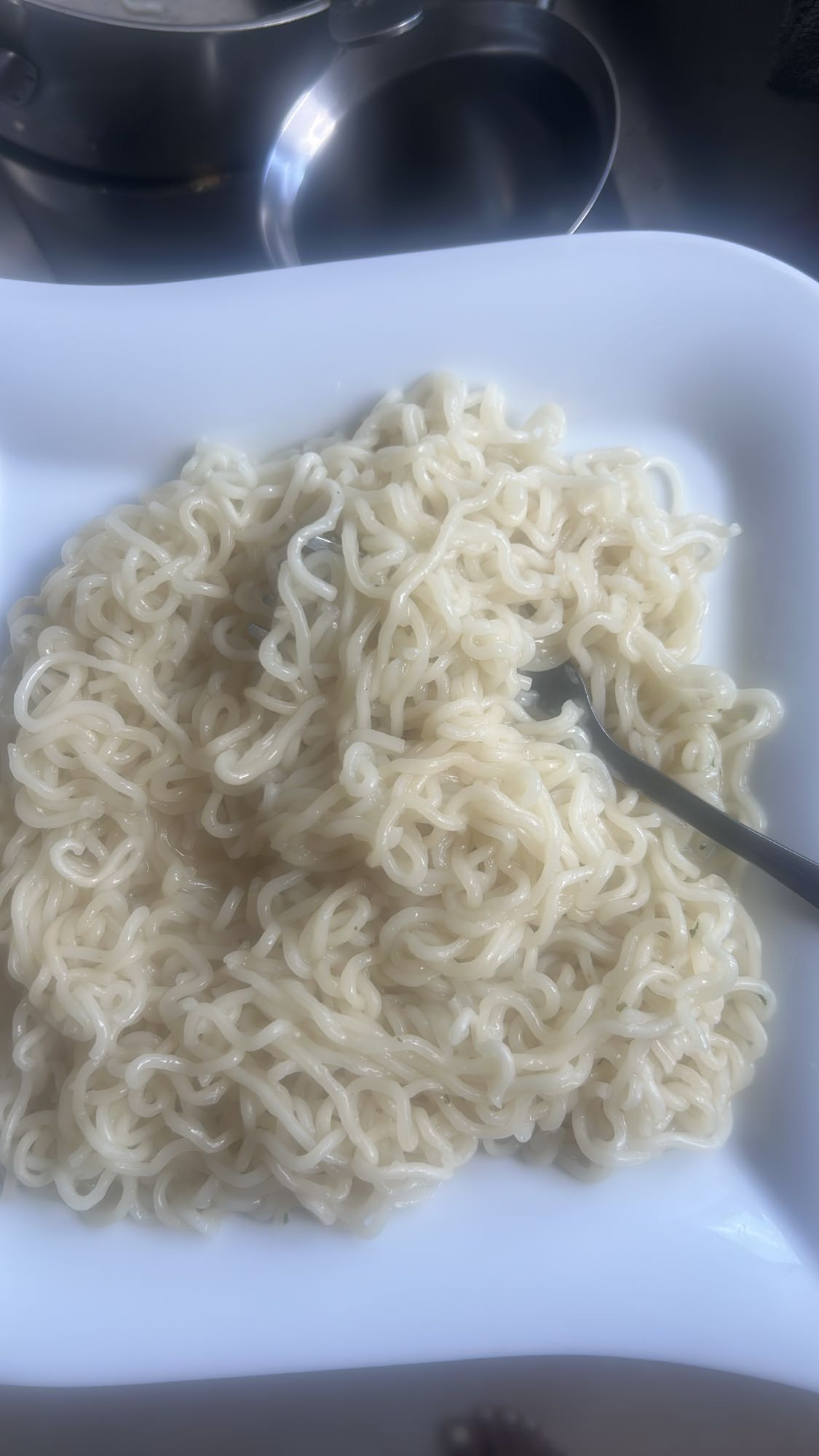 Gekochte Instantnudeln