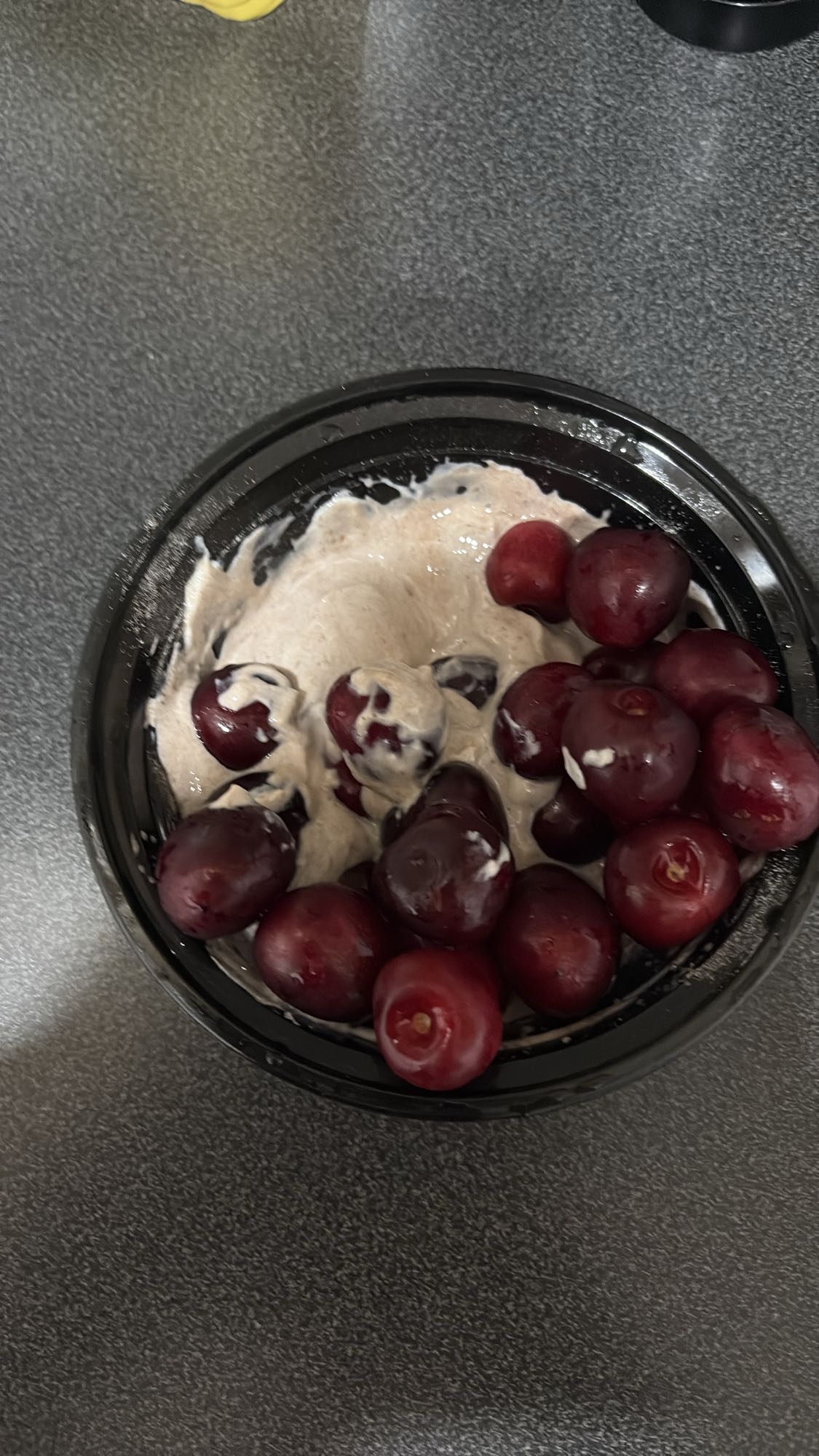 Yoghurt med druer