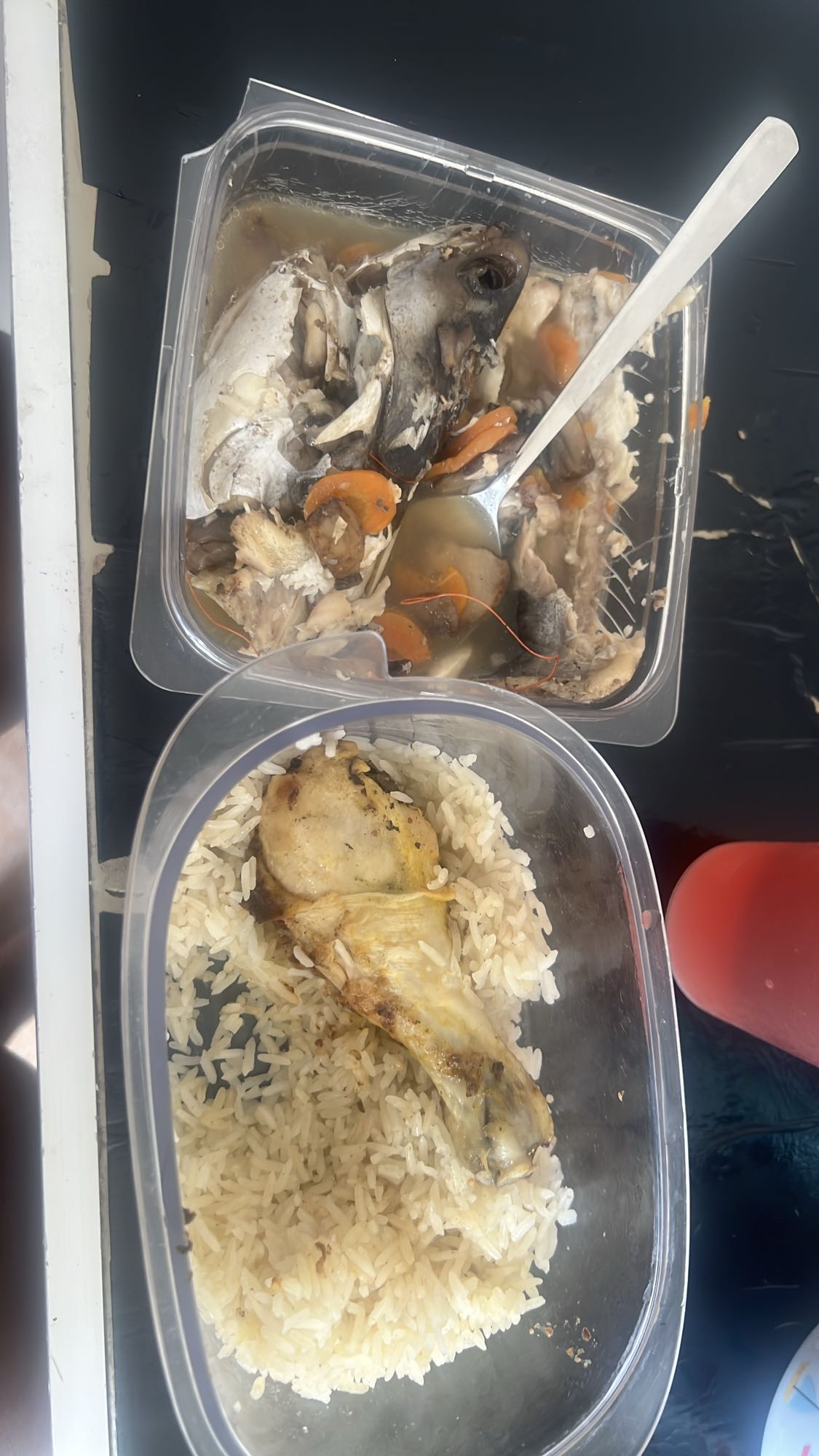 Riz poulet et soupe poisson