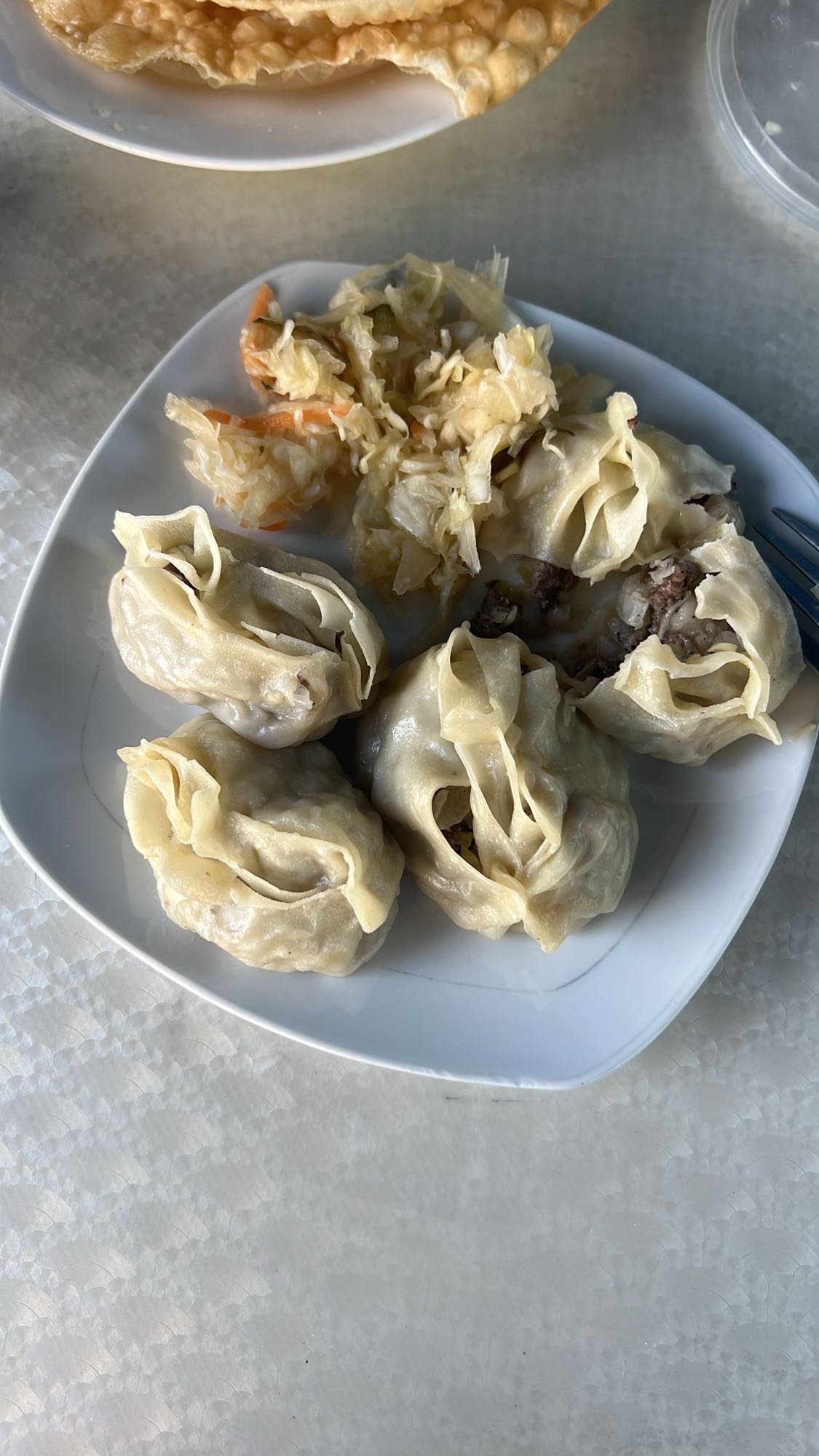 Манты с капустой