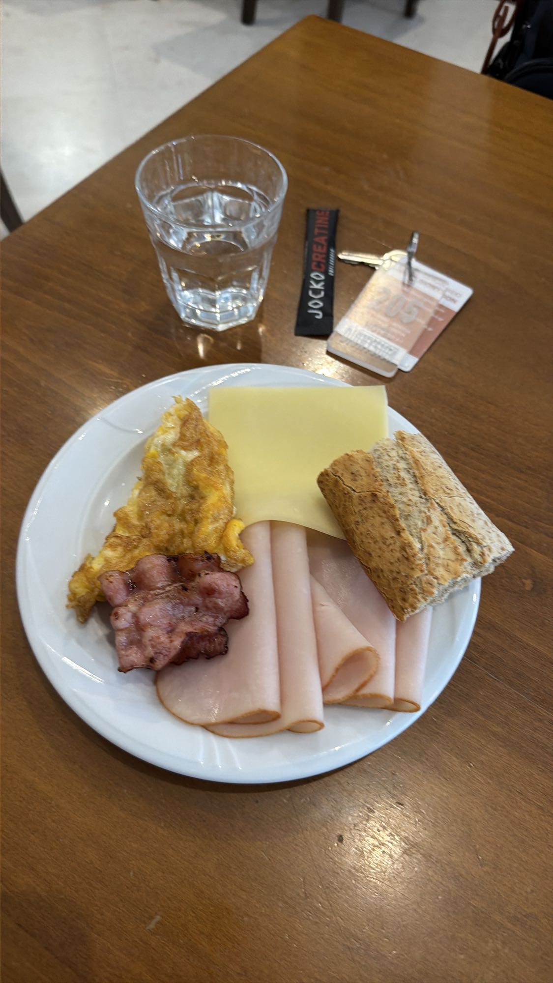 Frukosttallrik