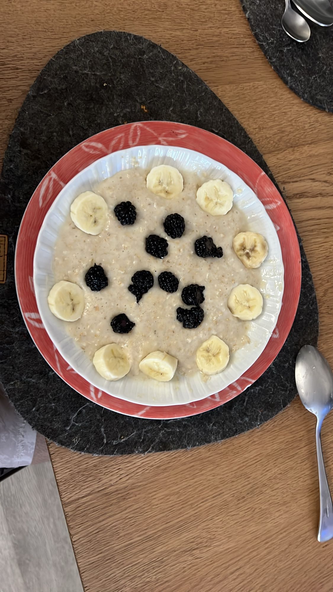 Haferbrei mit Obst