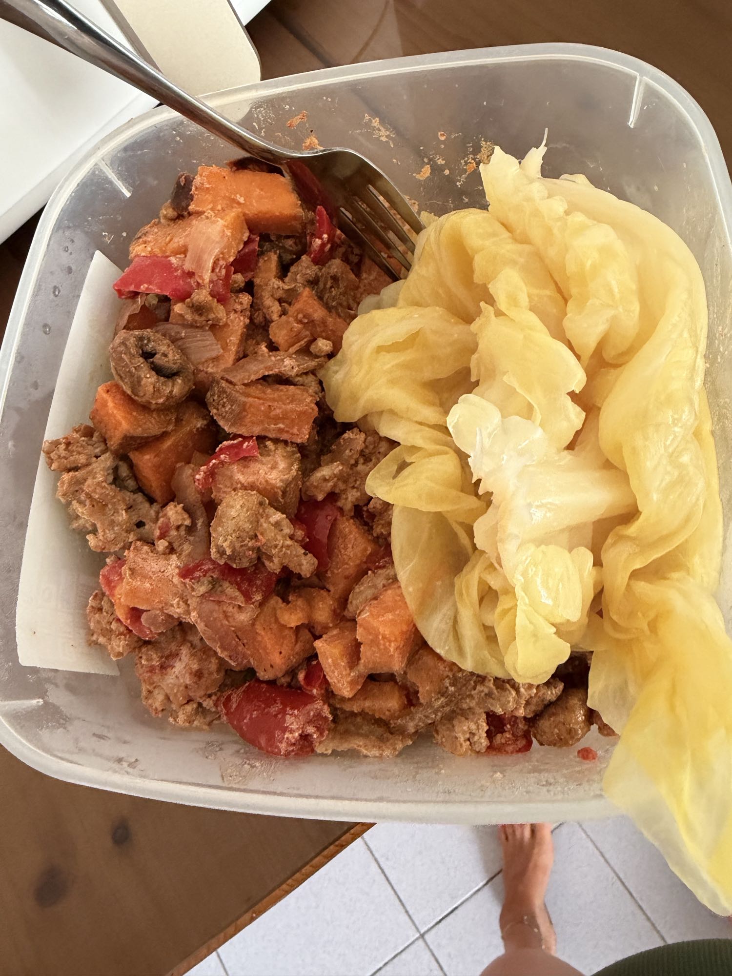Carne tocată de curcan la cuptor cu cartof dulce și ciuperci