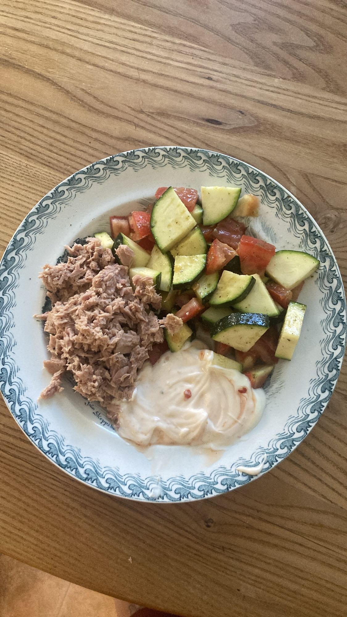 Tonfisk med sallad
