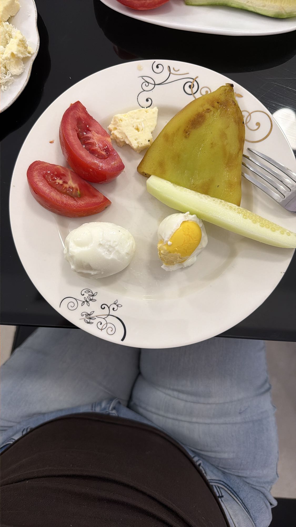 2 Eggs with Tomato and Cucumber