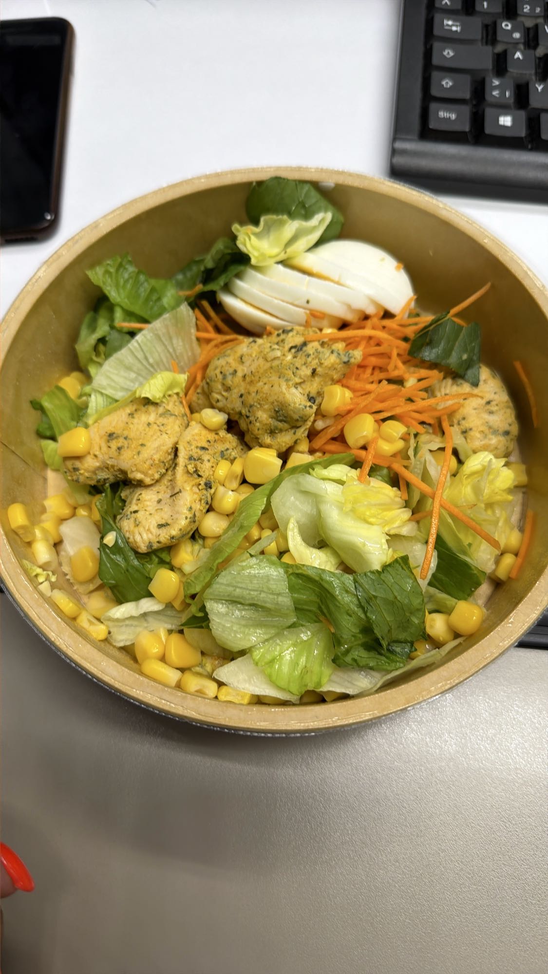 Hähnchensalat mit Ei