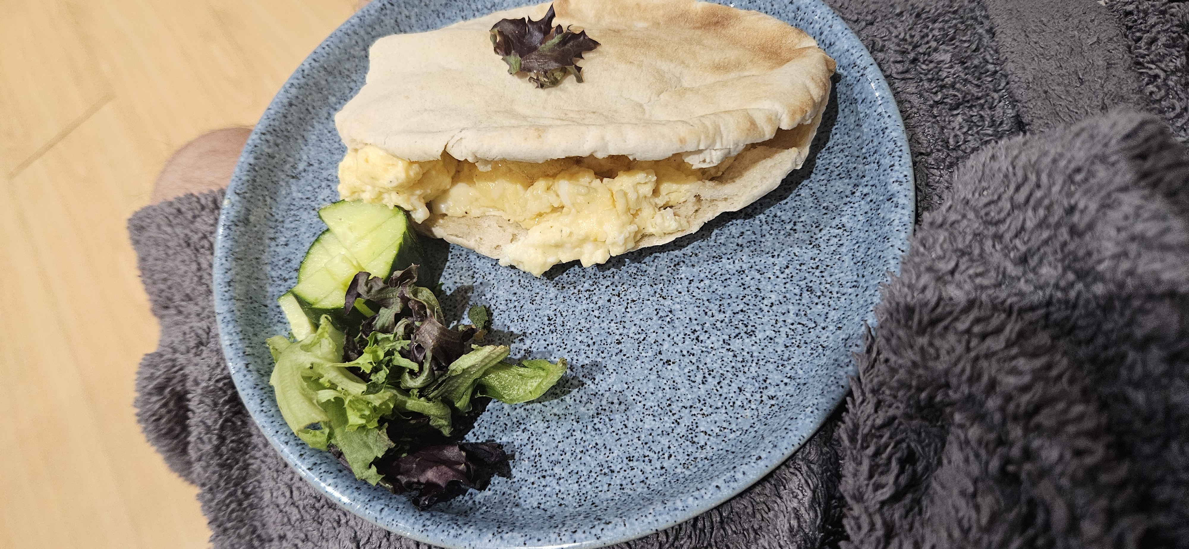 Egg Pita Sandwich