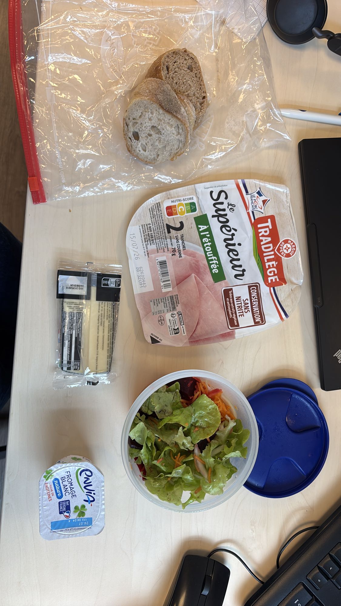 Déjeuner jambon salade