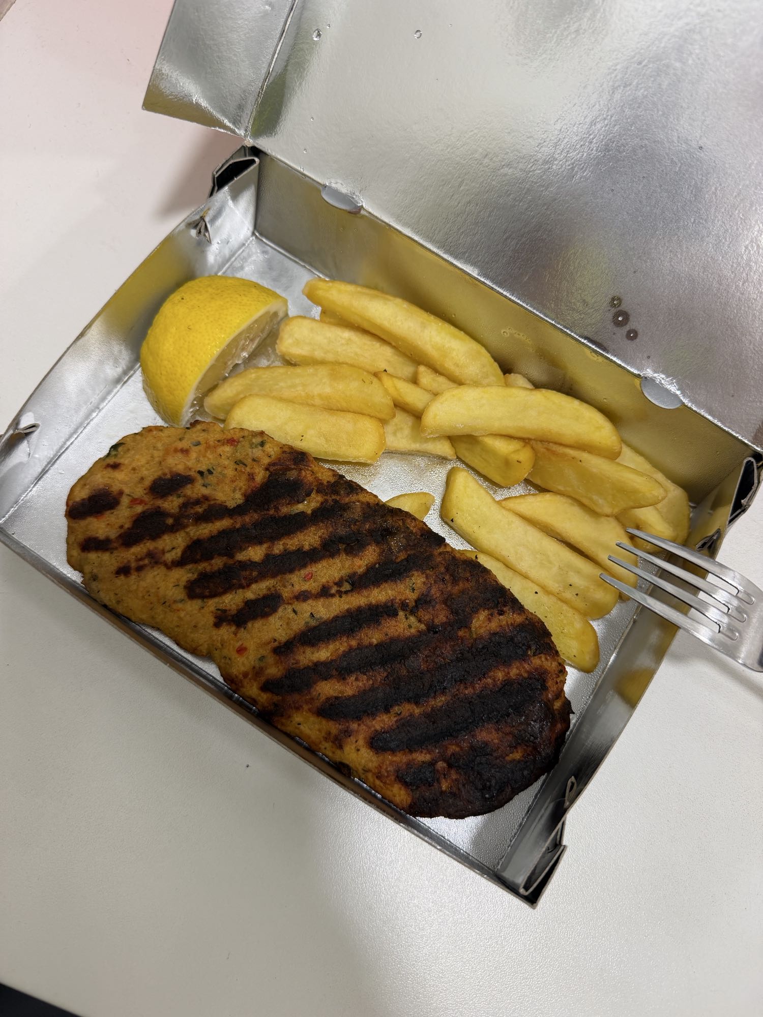 Pollo grigliato e patate