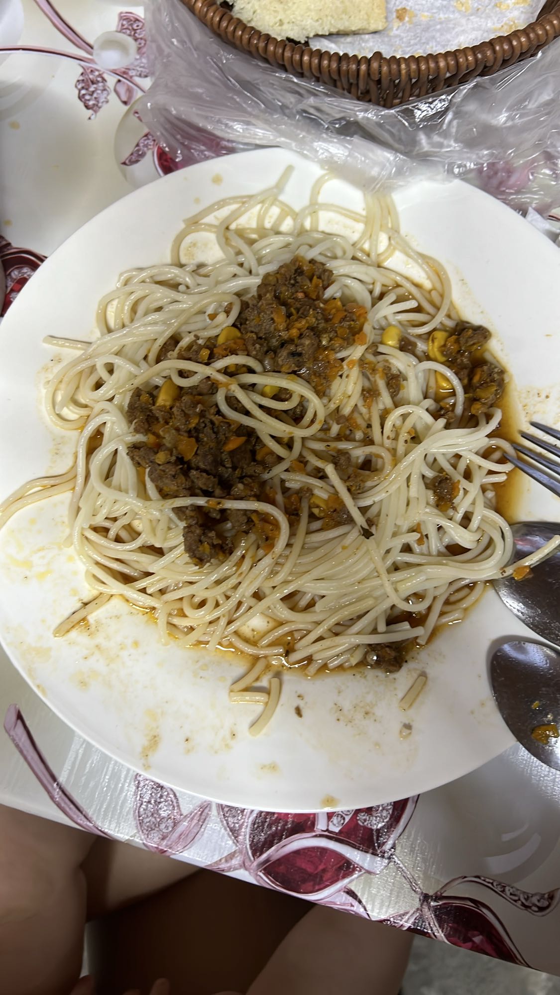 Спагетти с мясным соусом