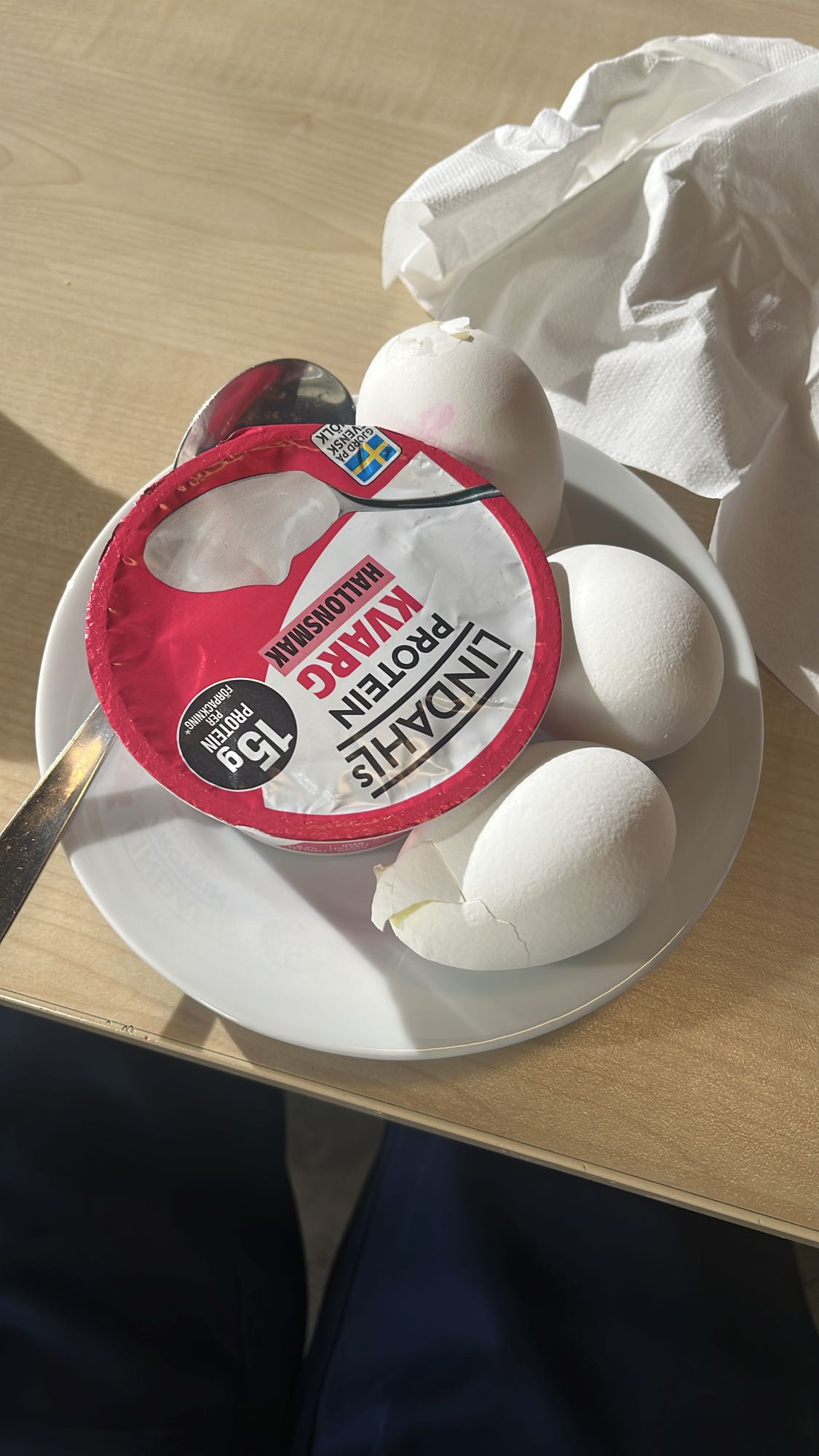 Protein Quark and Eggs