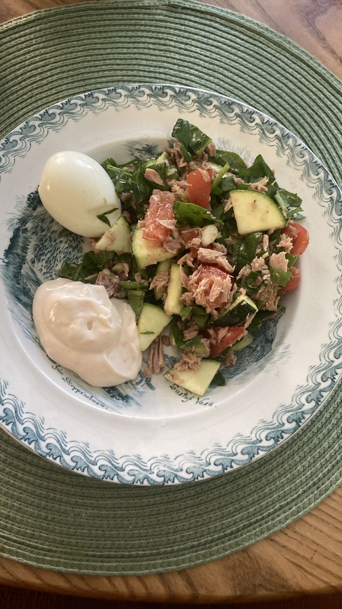 Tonfisksallad med ägg