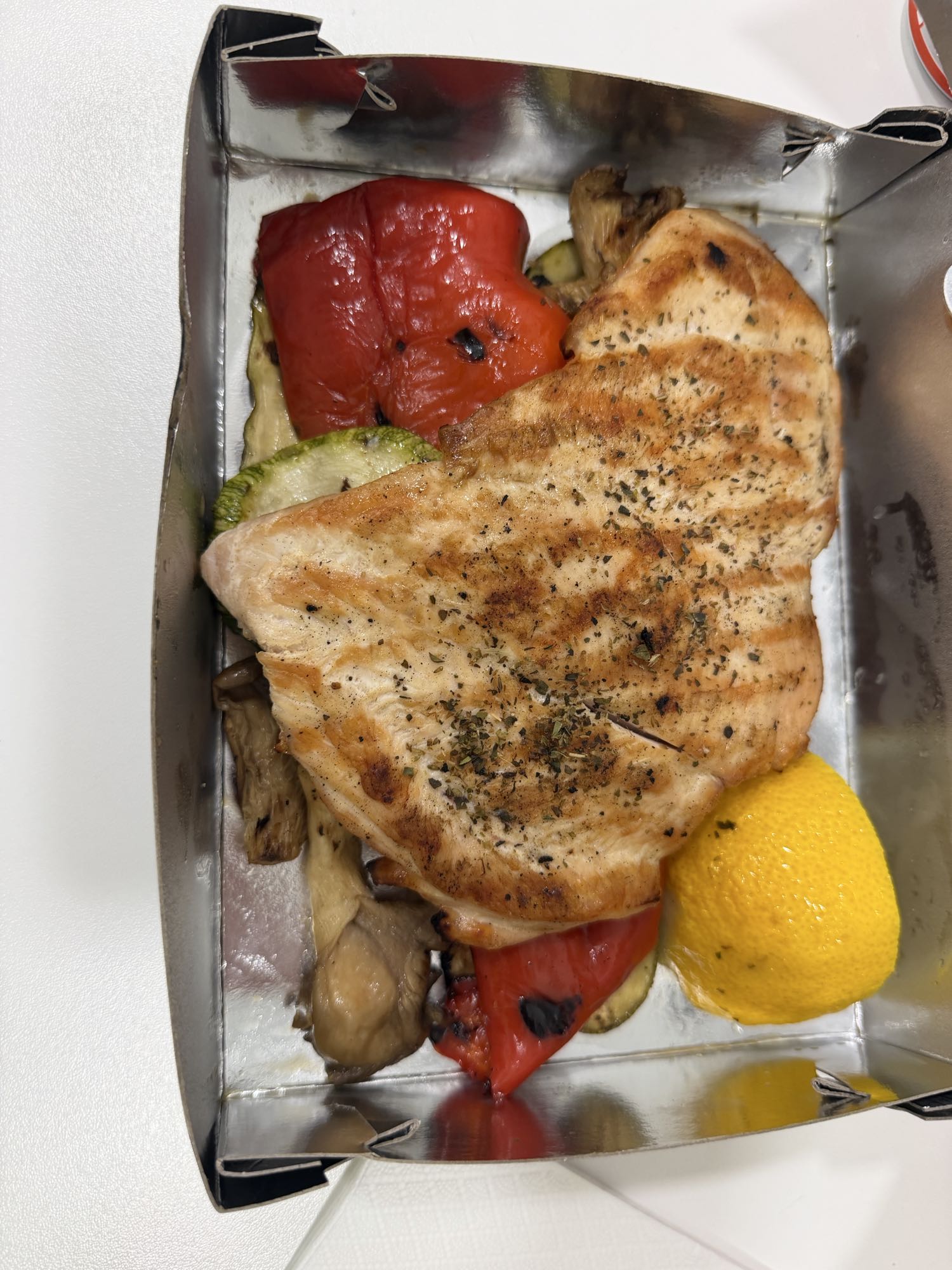 Pollo grigliato verdure