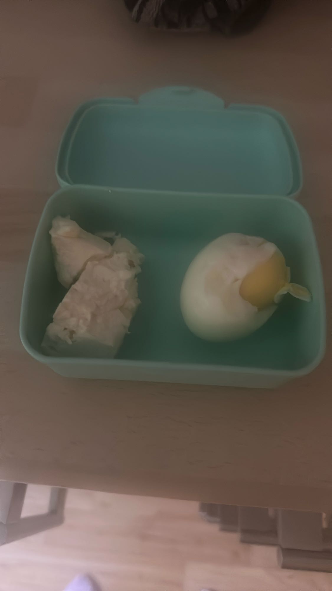 Ei mit Hähnchen