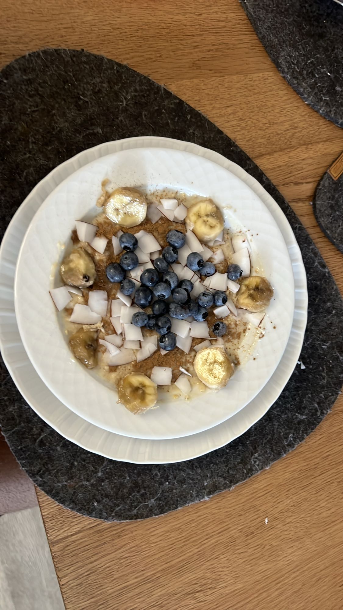 Porridge con frutta