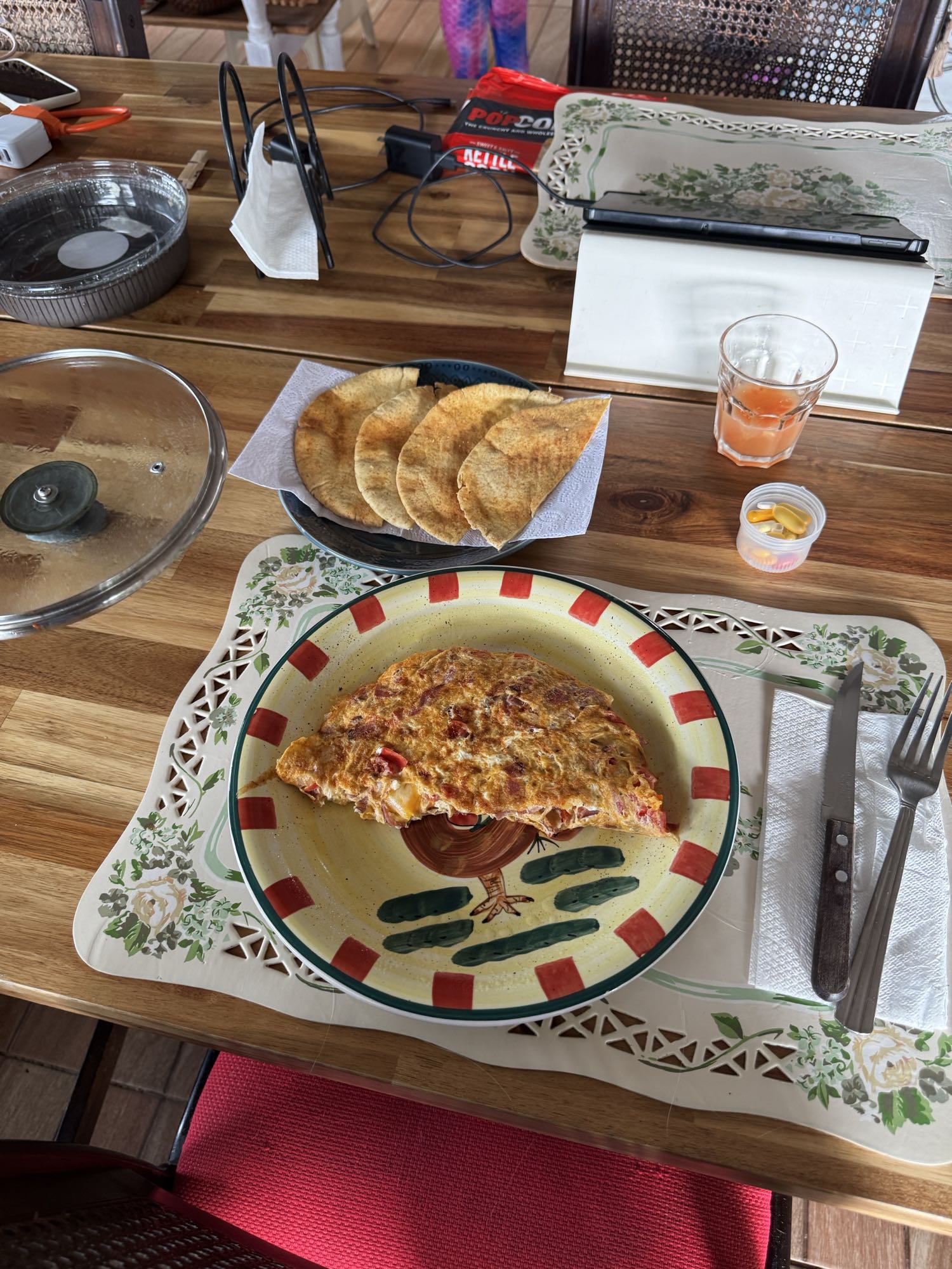 omelet con pan pita