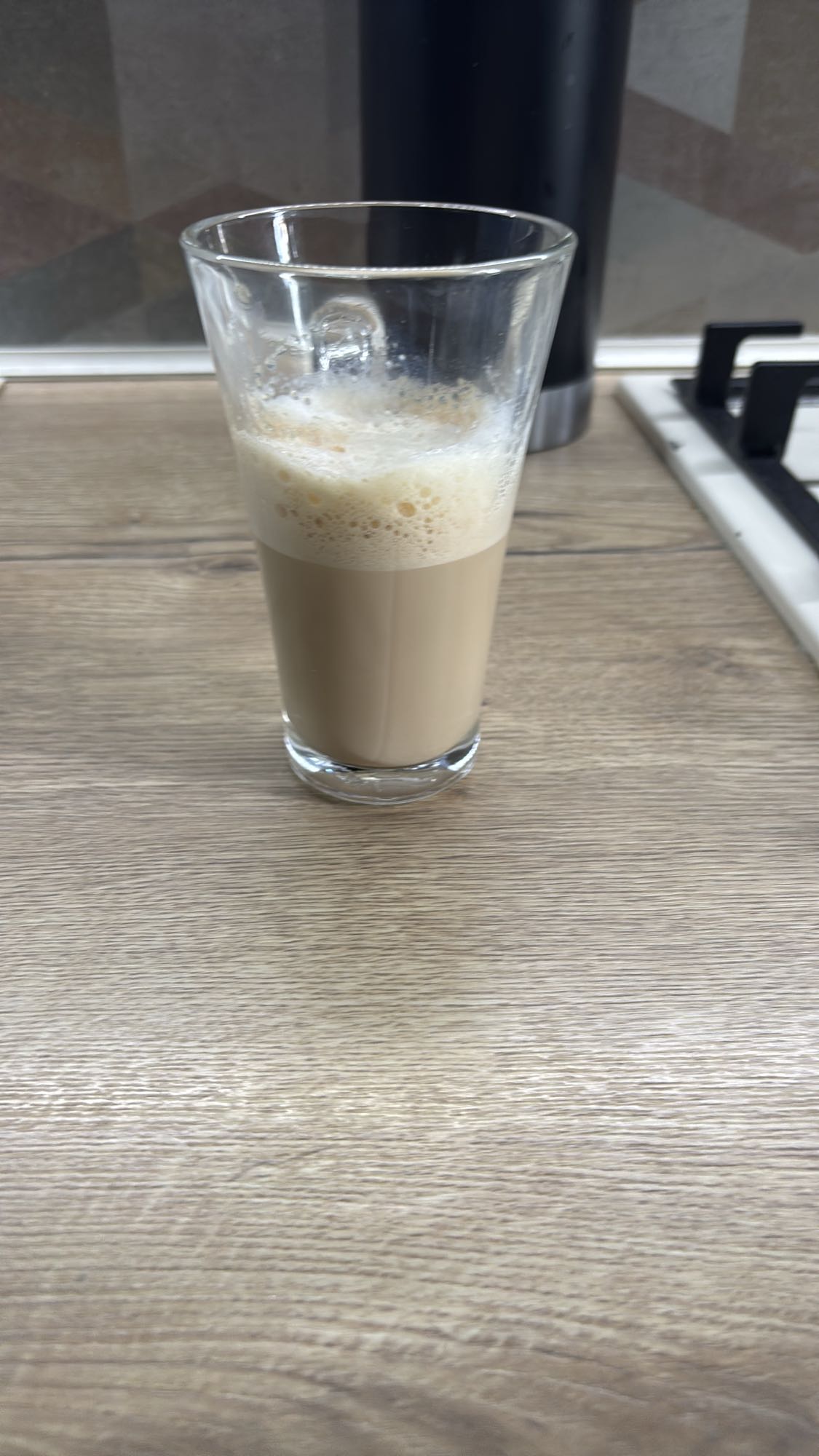 Espresso cu lapte proteic 1,7% si stevia