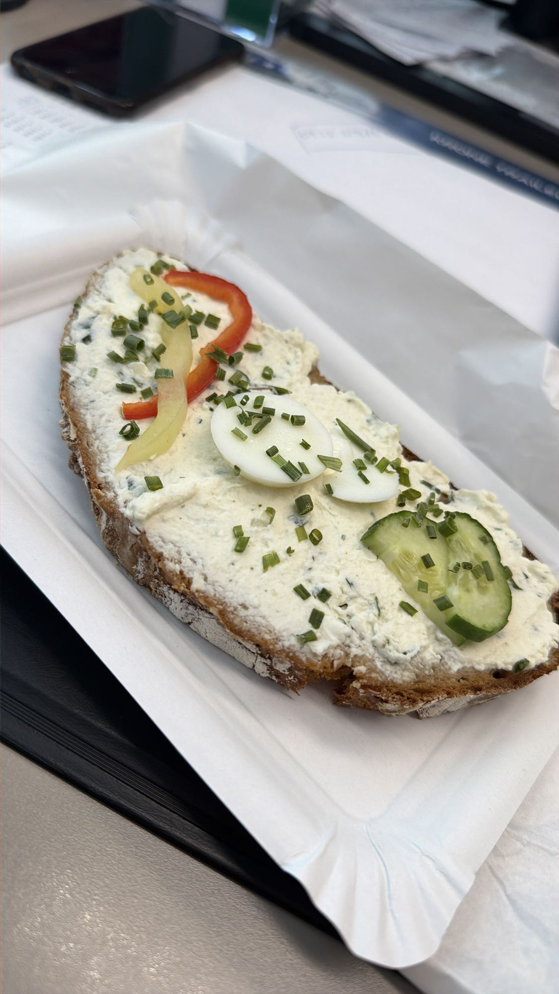 Frischkäsebrot
