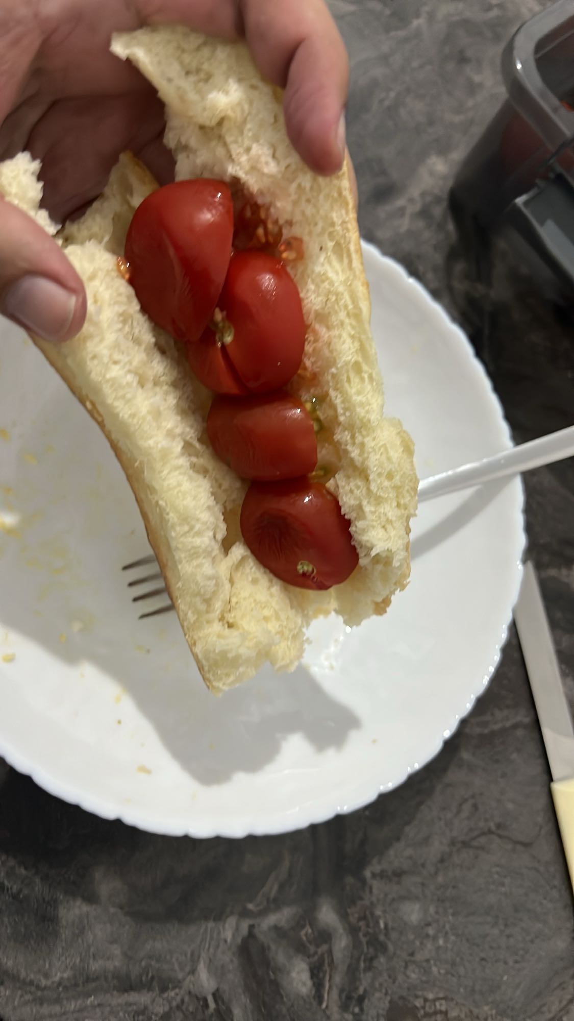 լոլիկով հացիկ