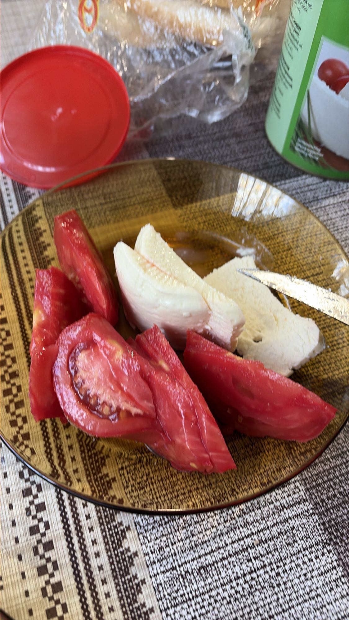 Домати с лук и сирене