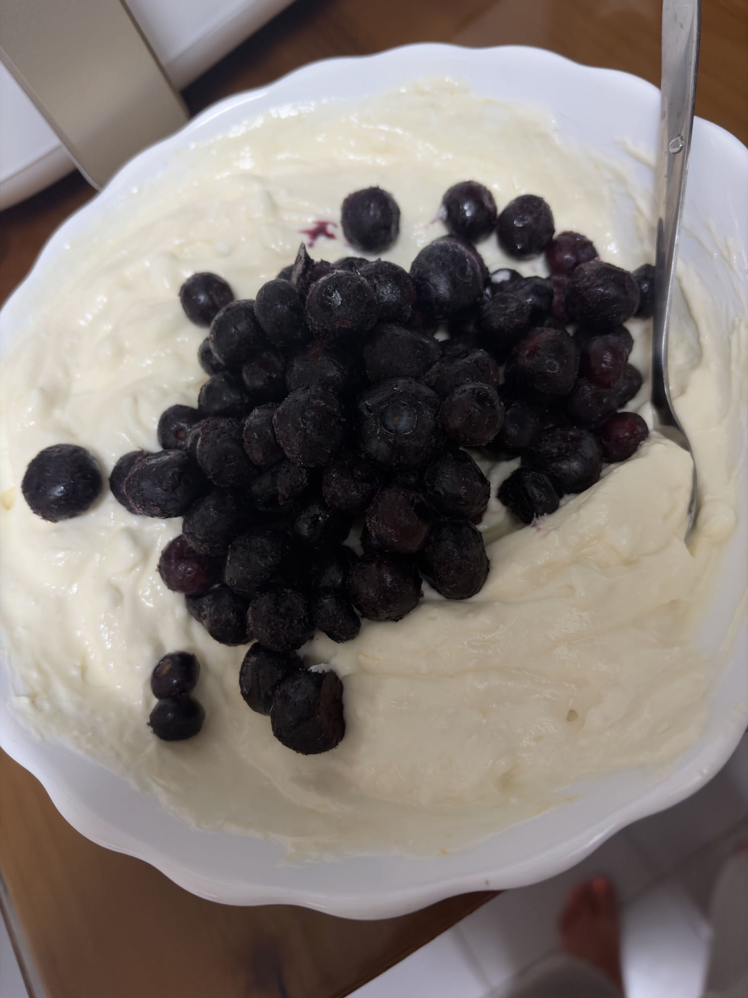 Skyr cu brânză cottage light, pudră proteică și afine