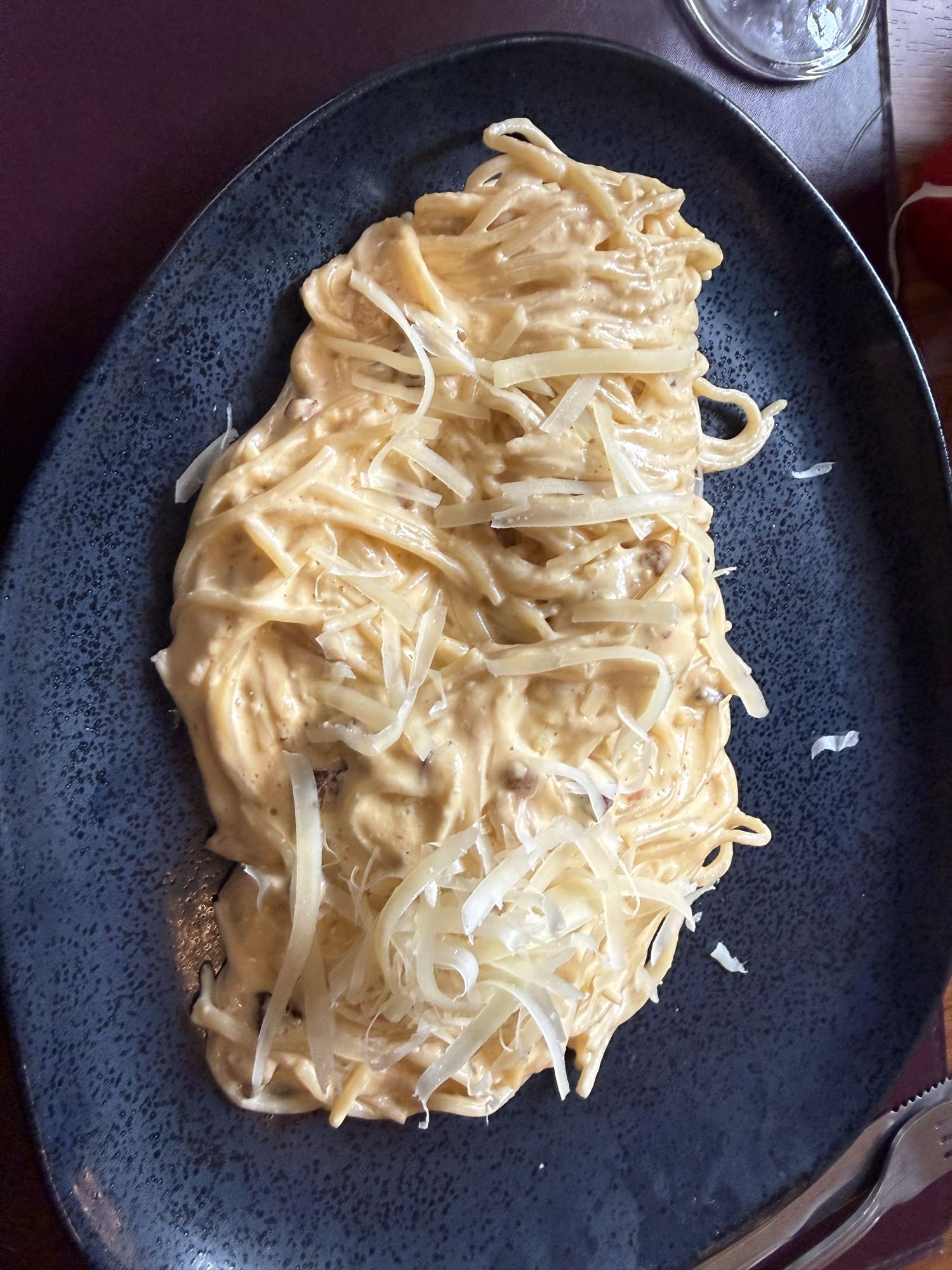 Massa cremosa com queijo
