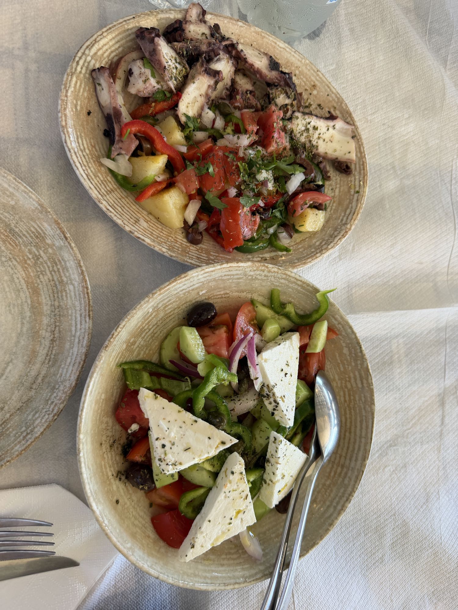Insalata greca e polpo